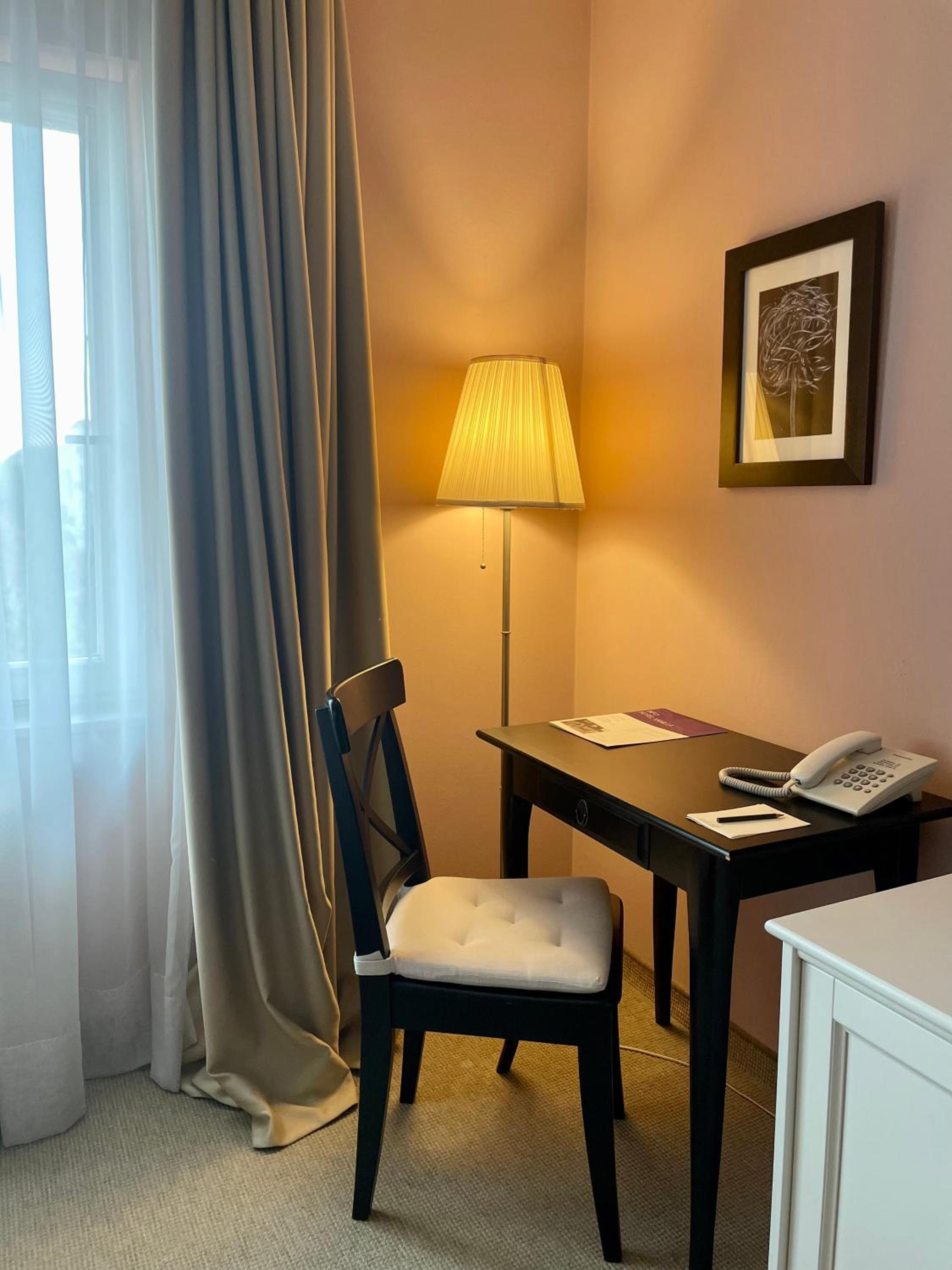 Single Room photo 3