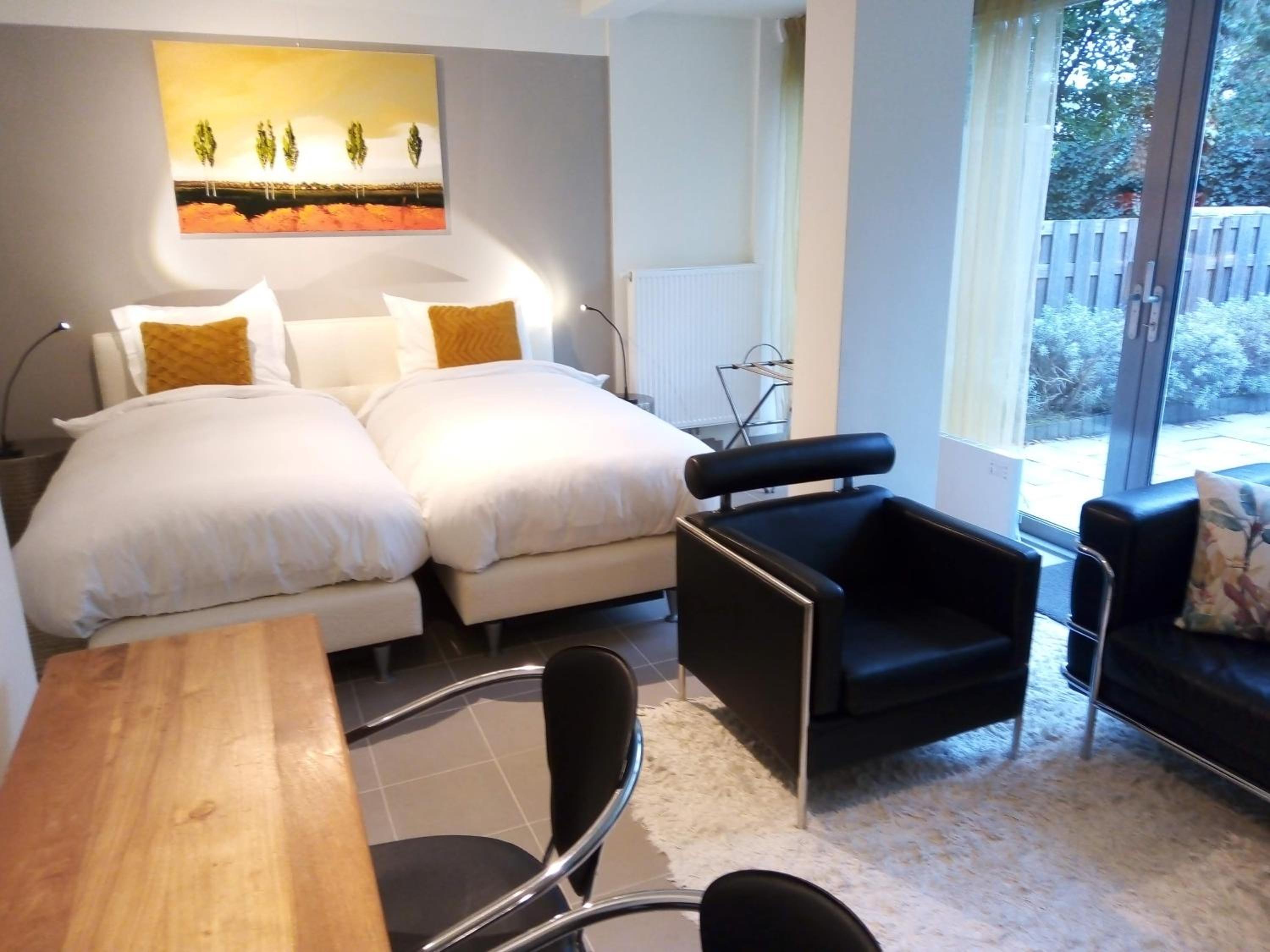 Double or Twin Room with Bathroom photo 2