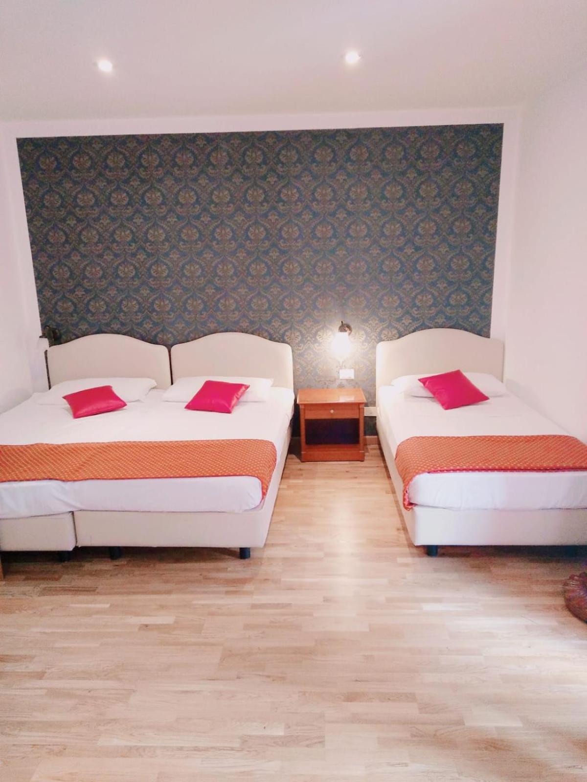 Triple Room photo 1