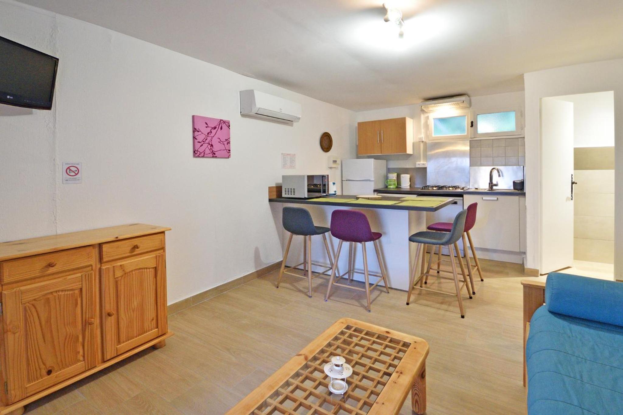 One-Bedroom Bungalow (2 Adults + 2 Children) photo 2