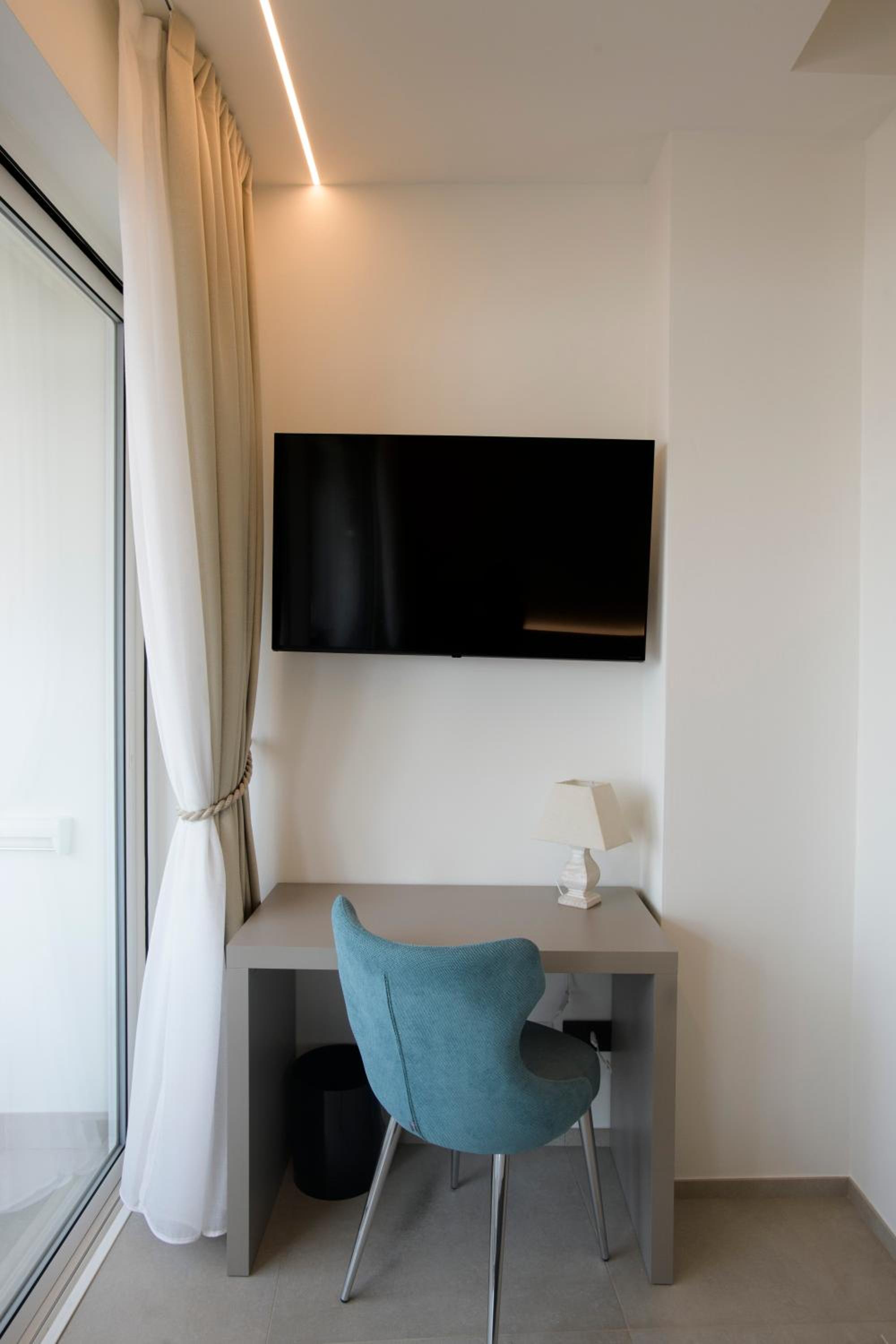 Two-Bedroom Apartment with Sea View