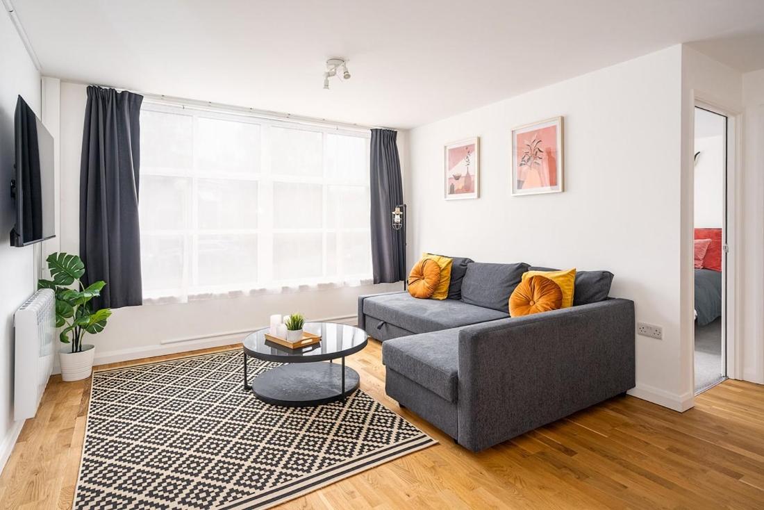 Apartment photo 1