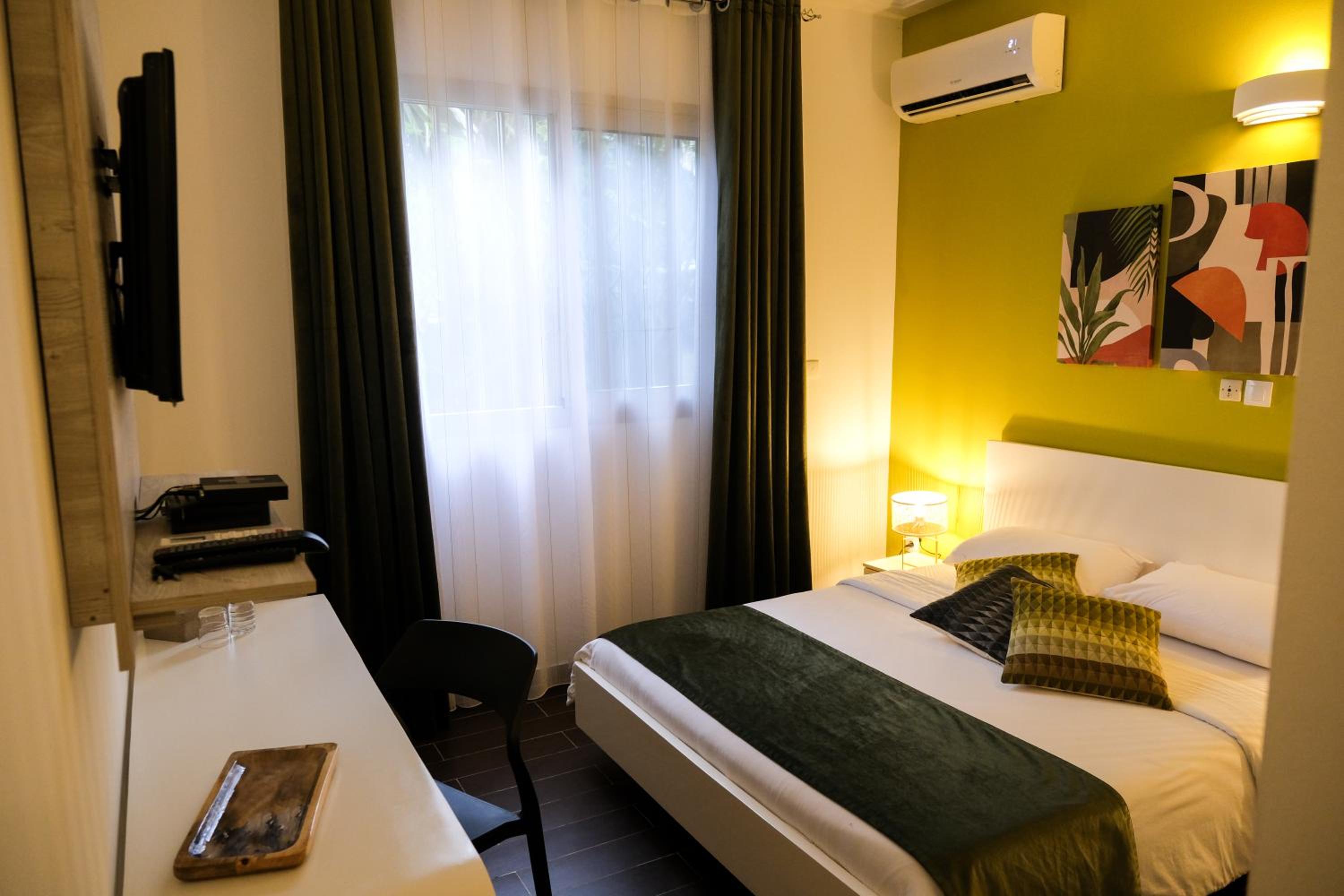 Standard Double Room photo 1