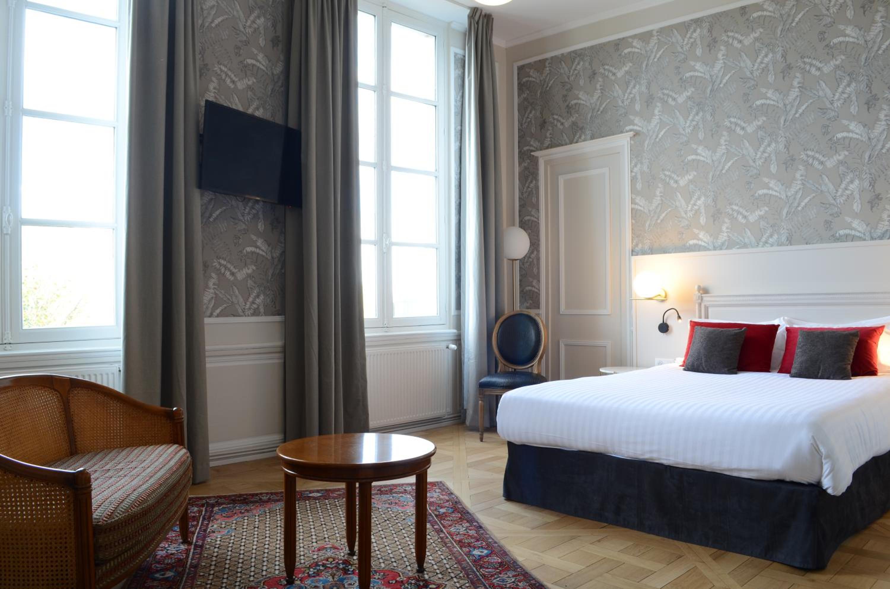 Prestige Room with Loire View photo 3