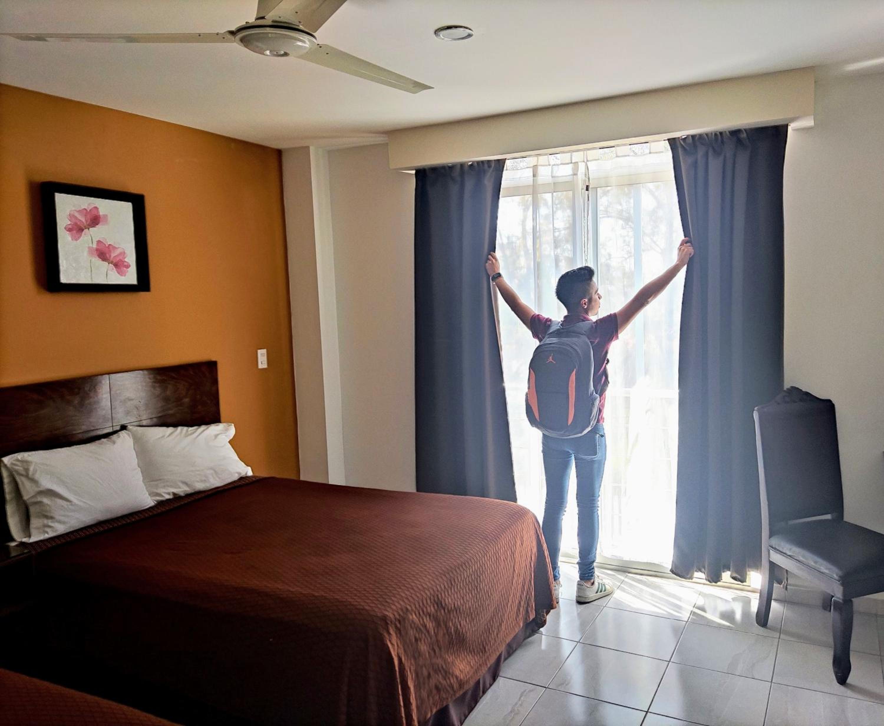 Deluxe Double Room with Two Double Beds - Photo 37