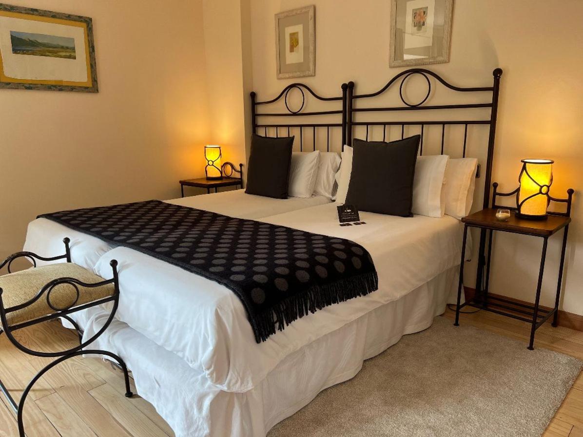 Double or Twin Room with Mountain View photo 2