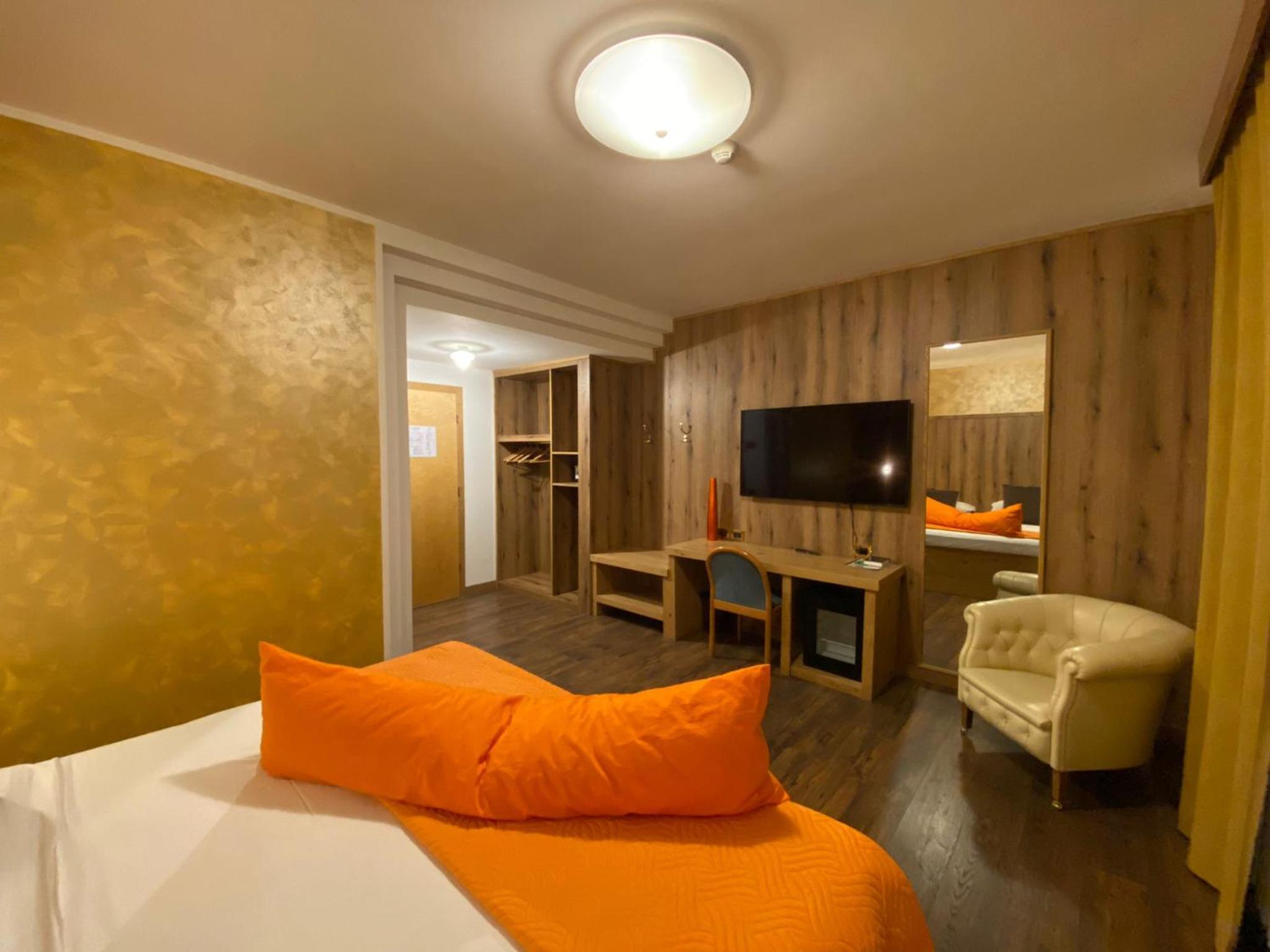 Double Room with Mountain View