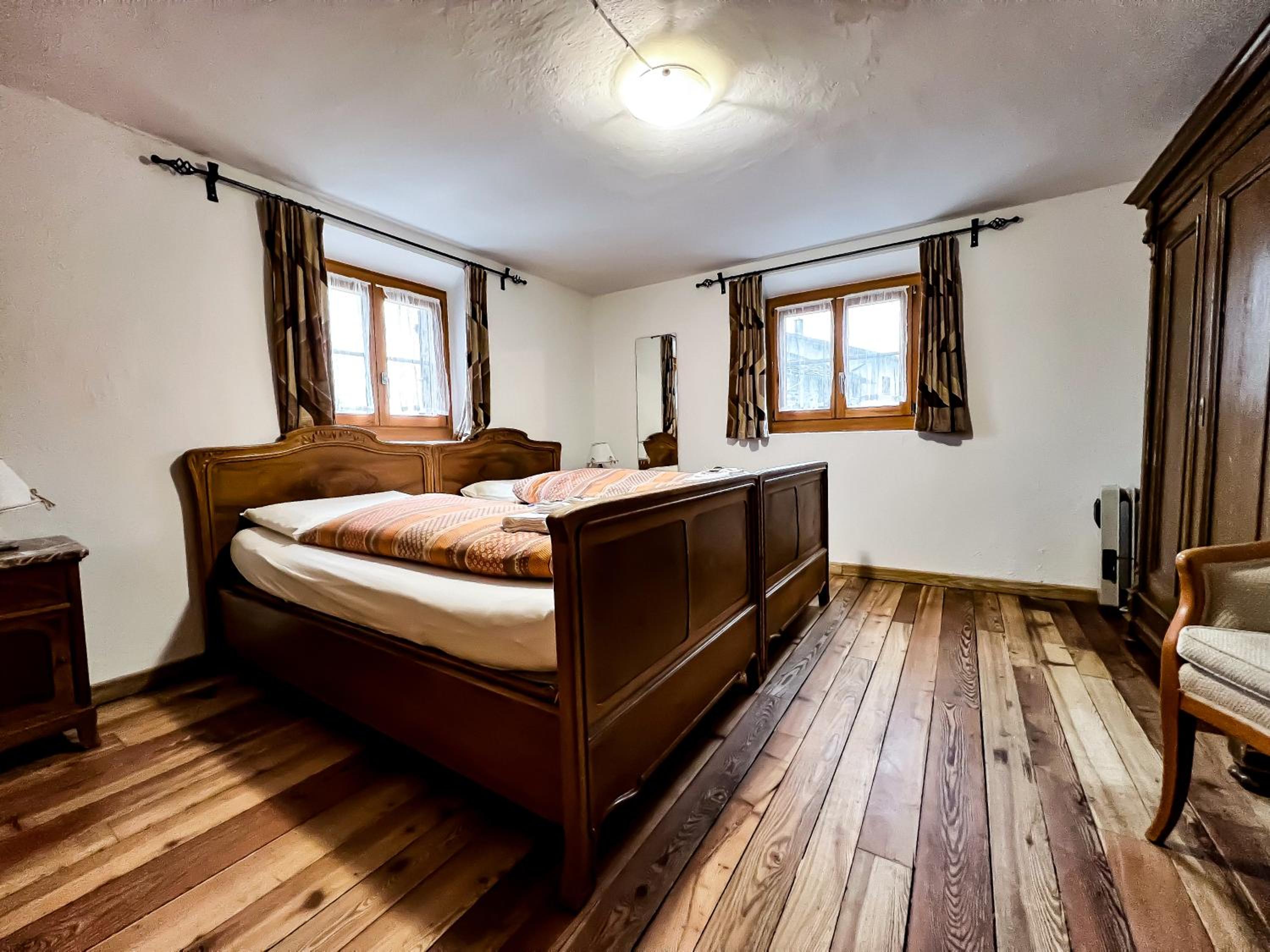 Double Or Twin Room With Shared Bathroom