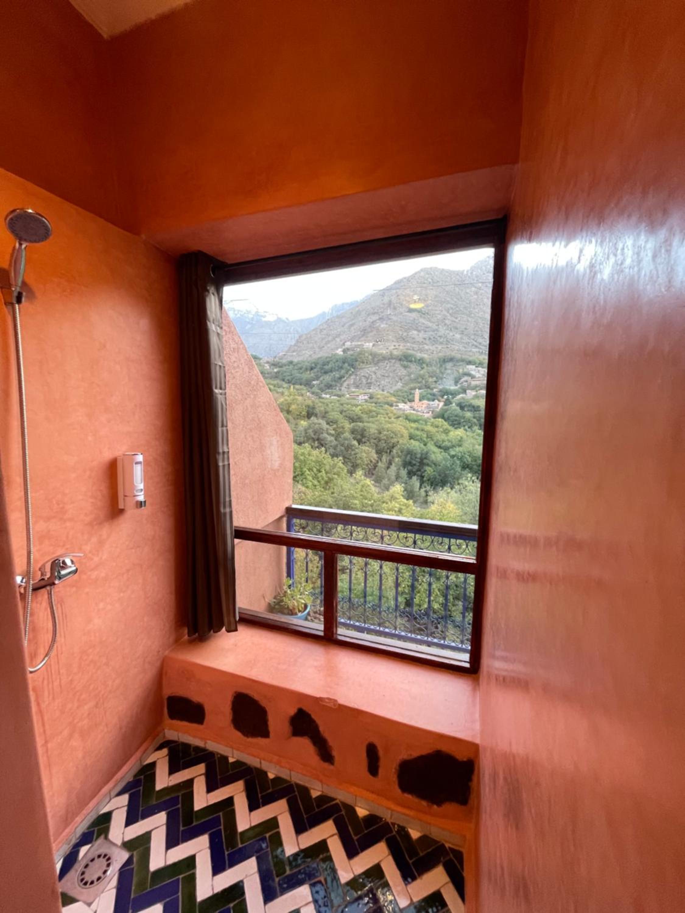 Deluxe Double Room with Balcony photo 3
