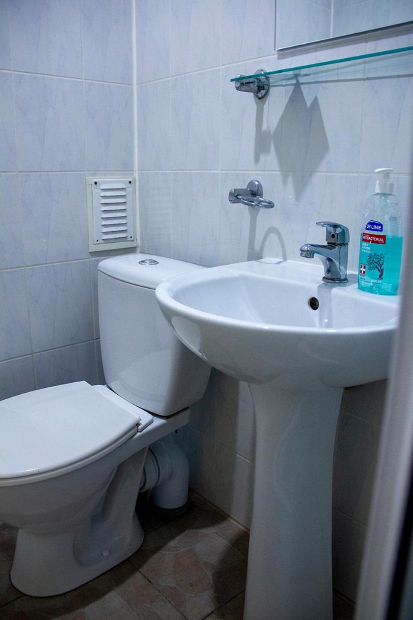 Triple Room with Private Bathroom - Photo 7