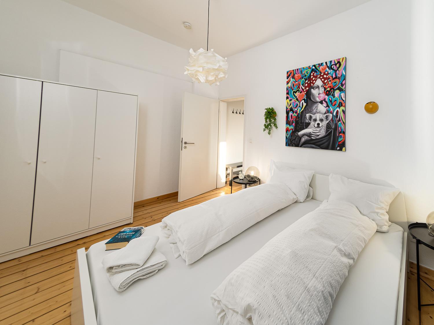 One-Bedroom Apartment photo 2