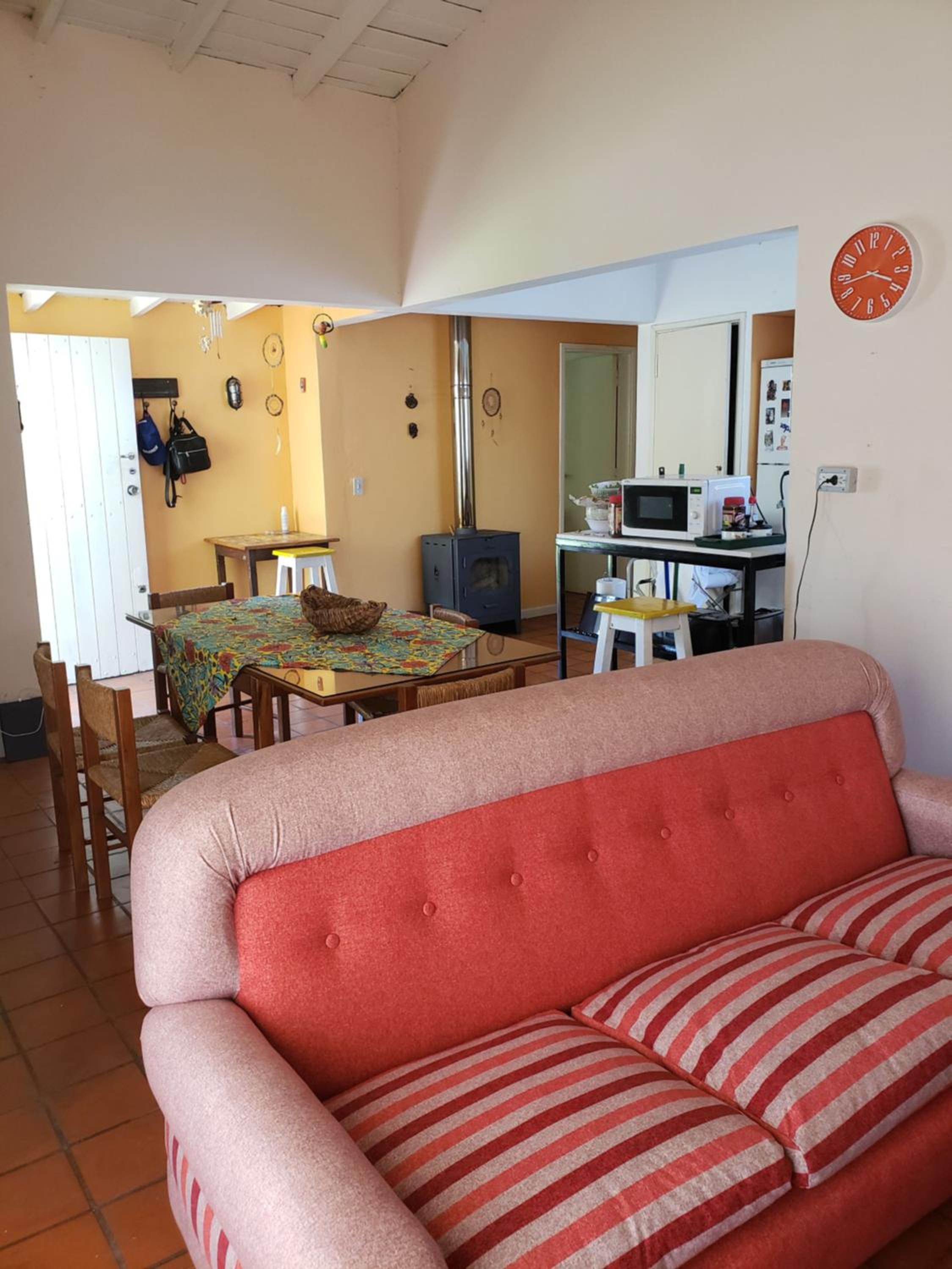 Three-Bedroom House photo 3