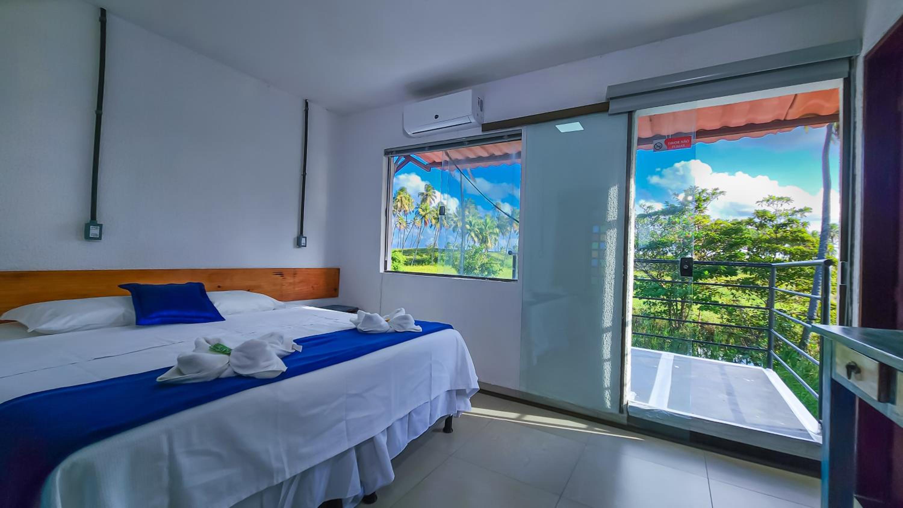 Deluxe Triple Room - Photo 13
