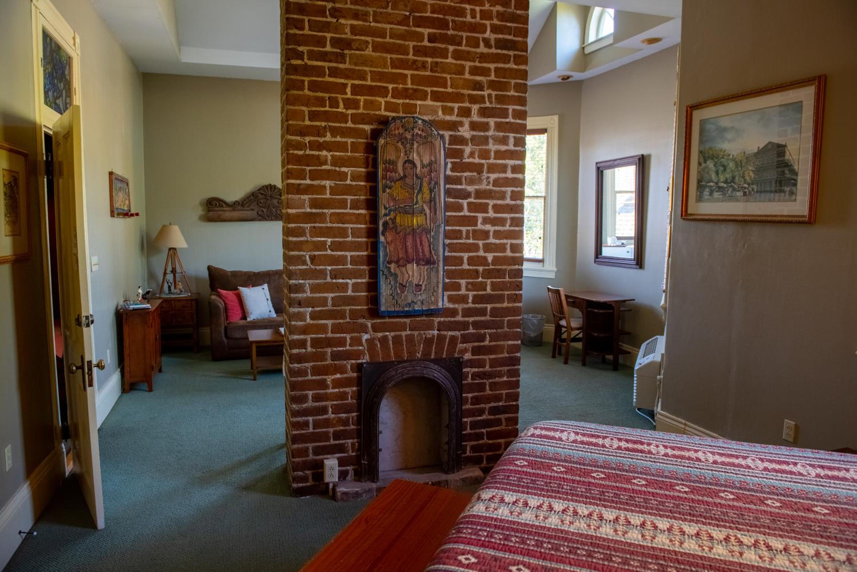 Queen Suite