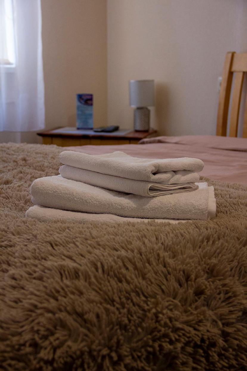 Double Room with Private Bathroom - Photo 1