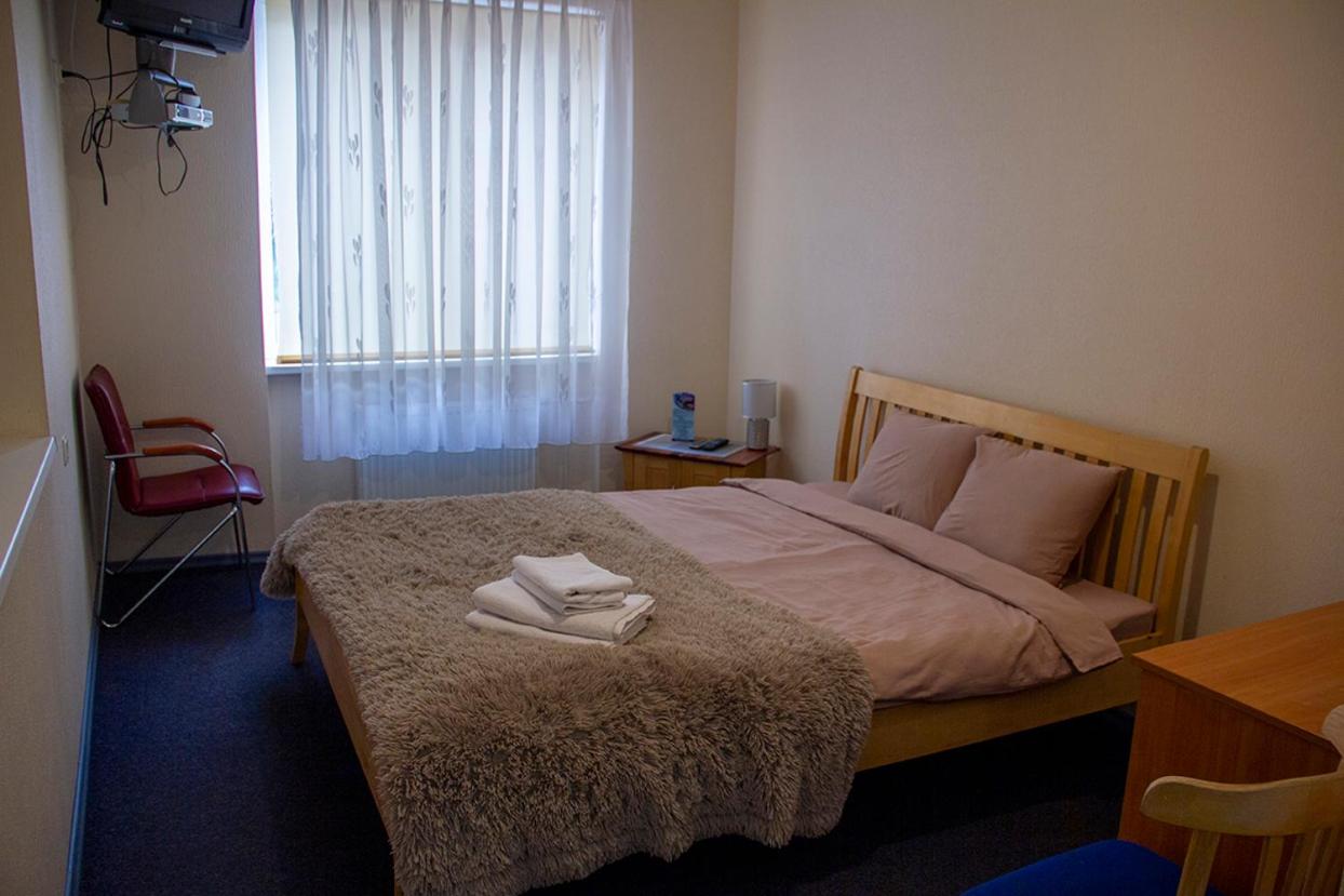 Double Room with Private Bathroom - Photo 6