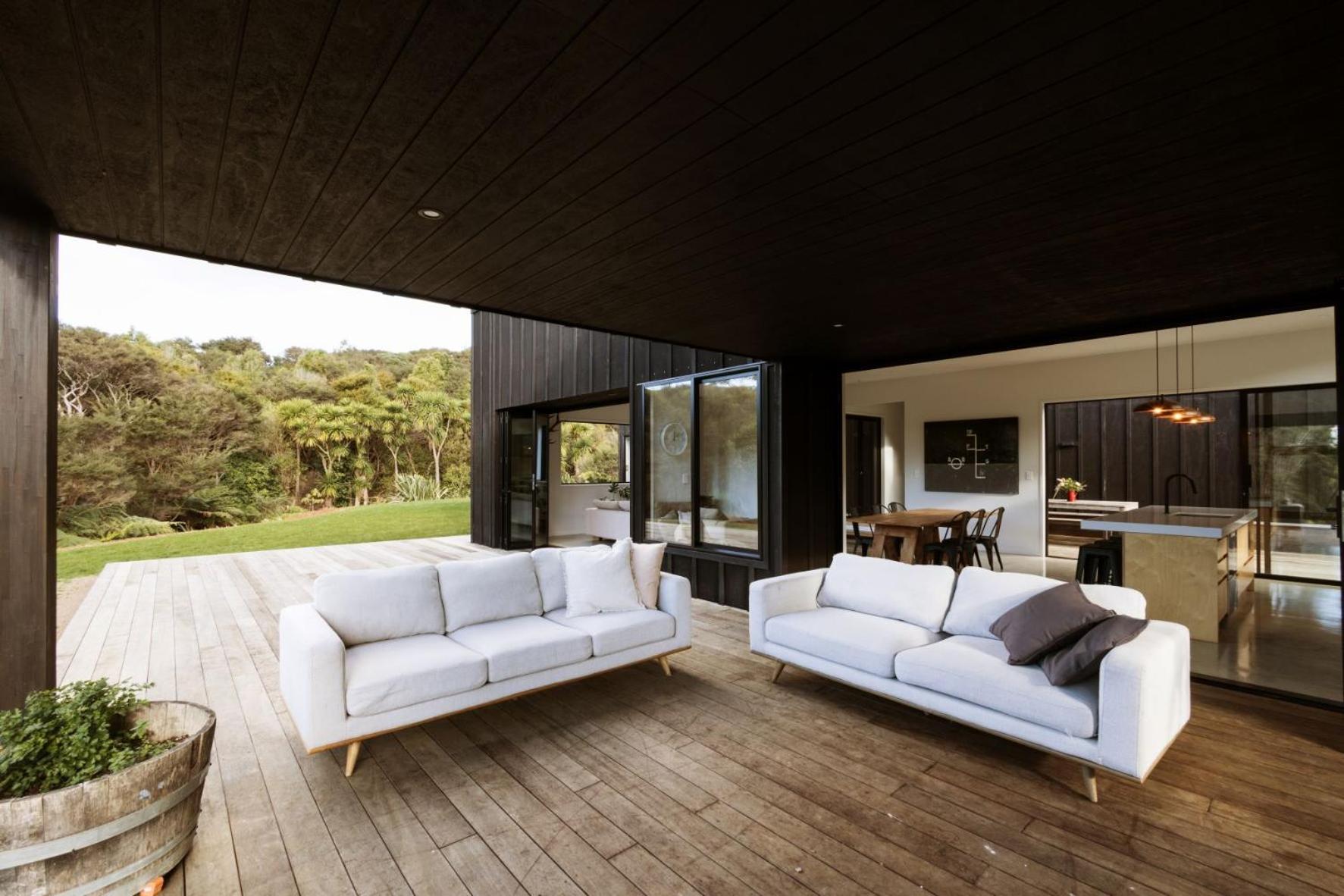 Four-Bedroom House - Photo 10