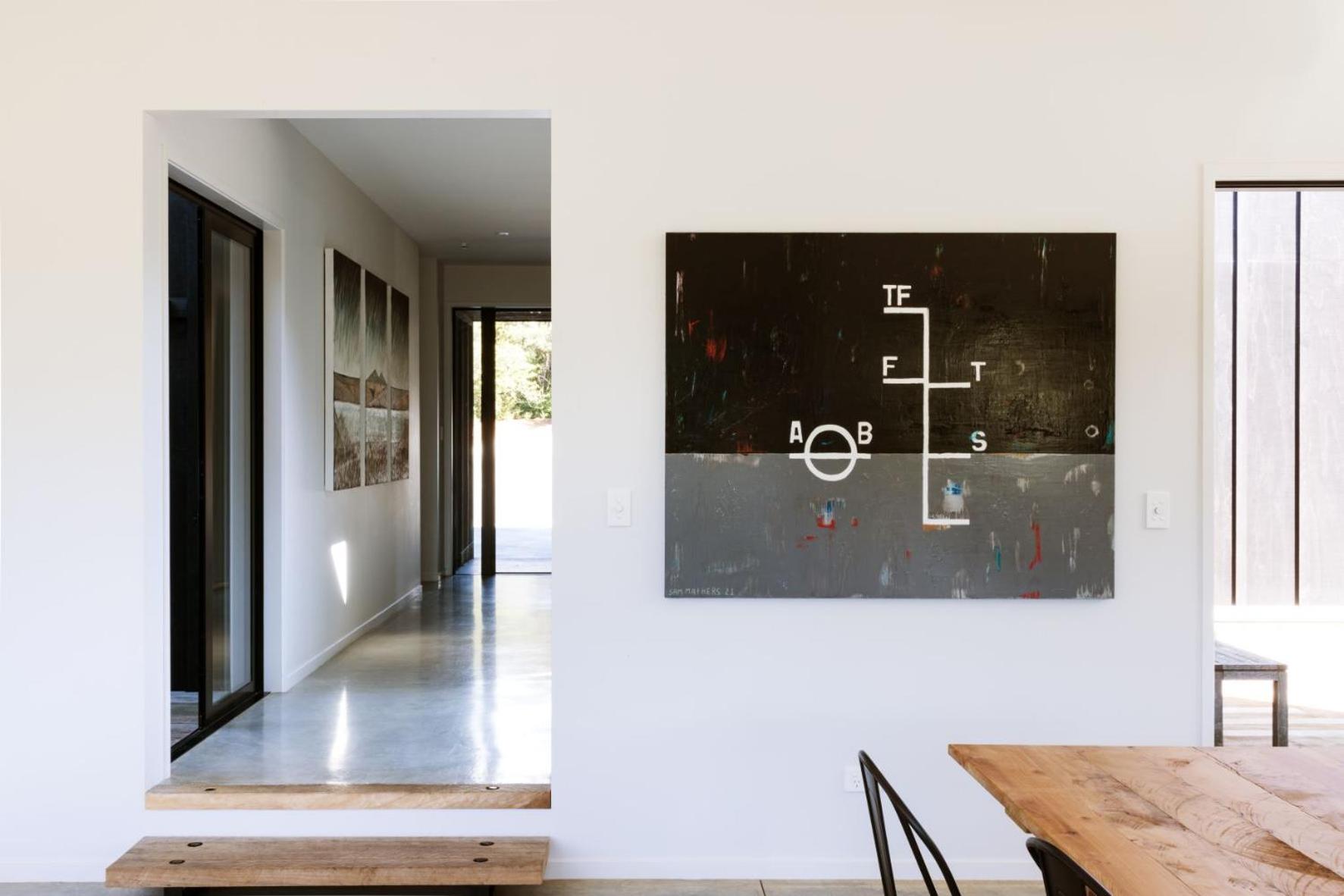 Four-Bedroom House - Photo 9