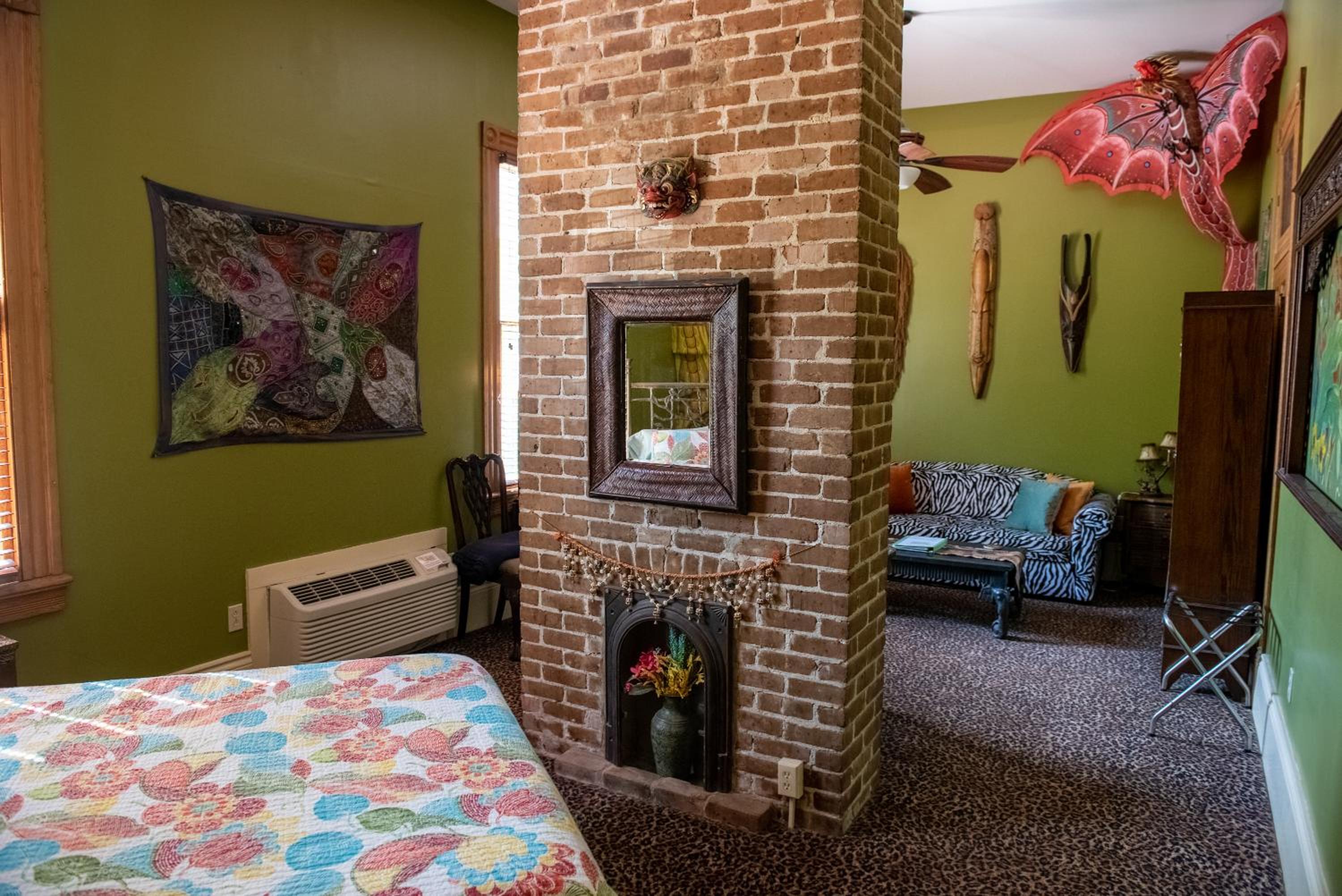Deluxe Suite - Photo 4