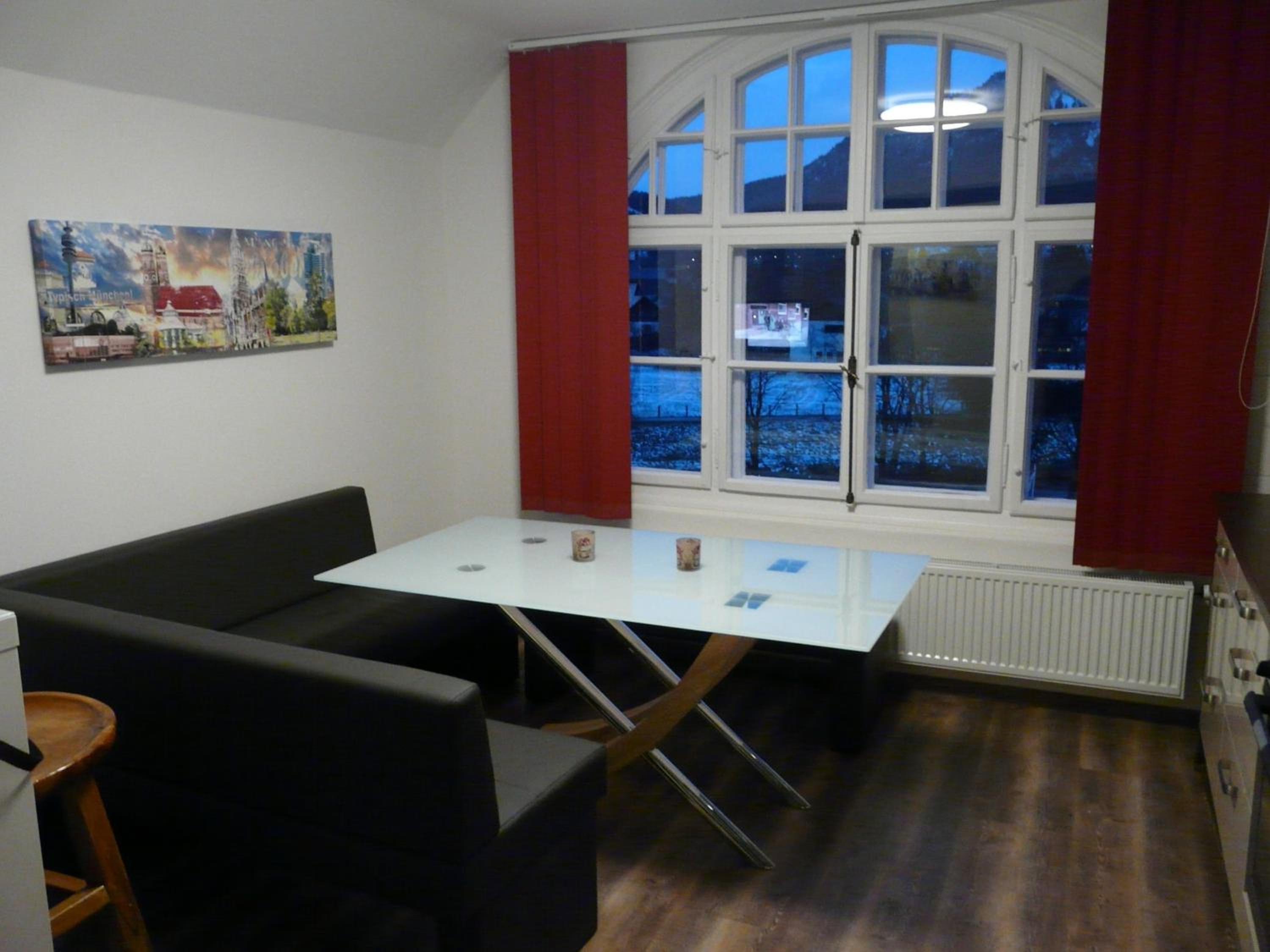 Separate Two-Bedroom Apartment photo 2
