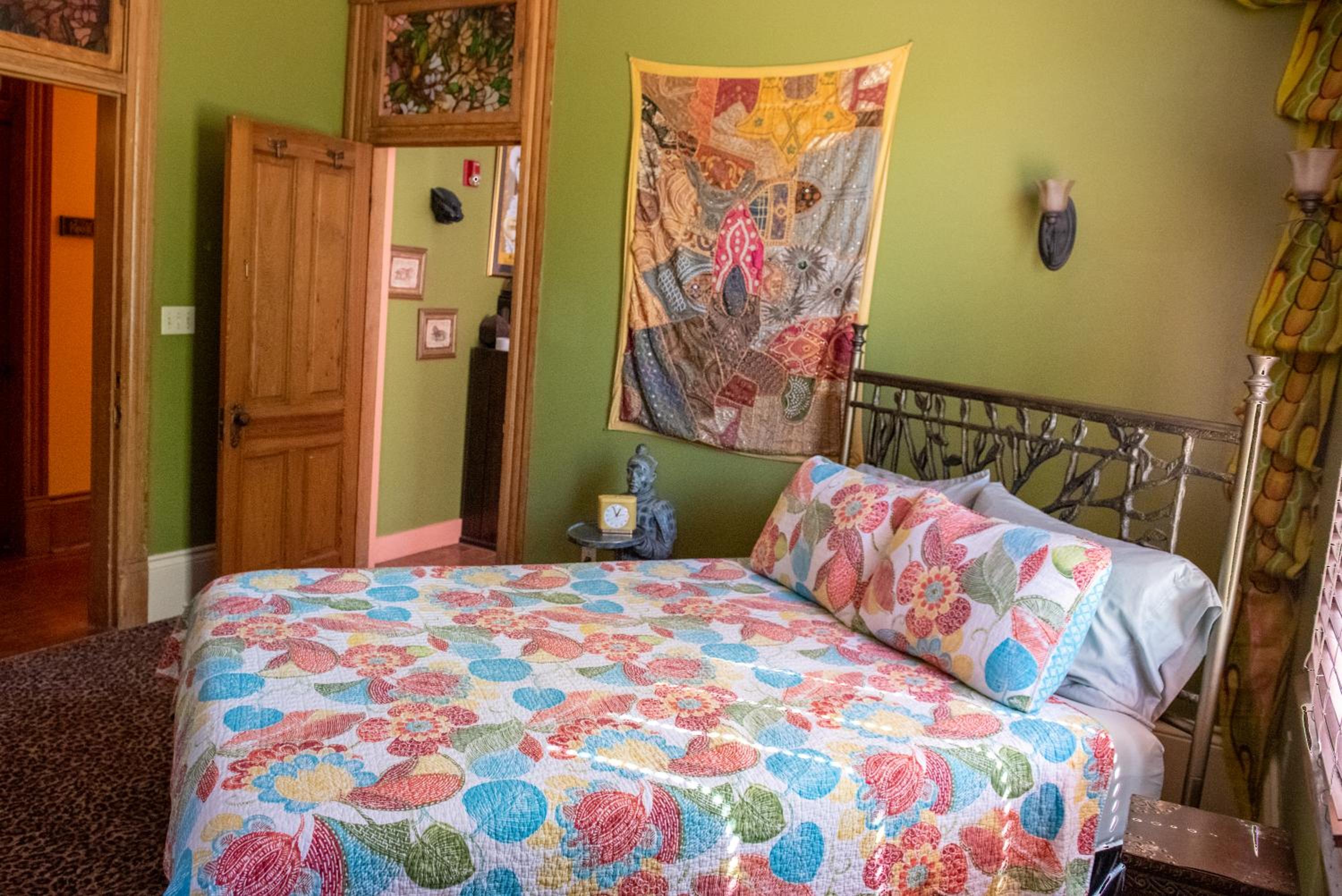 Deluxe Suite - Photo 3
