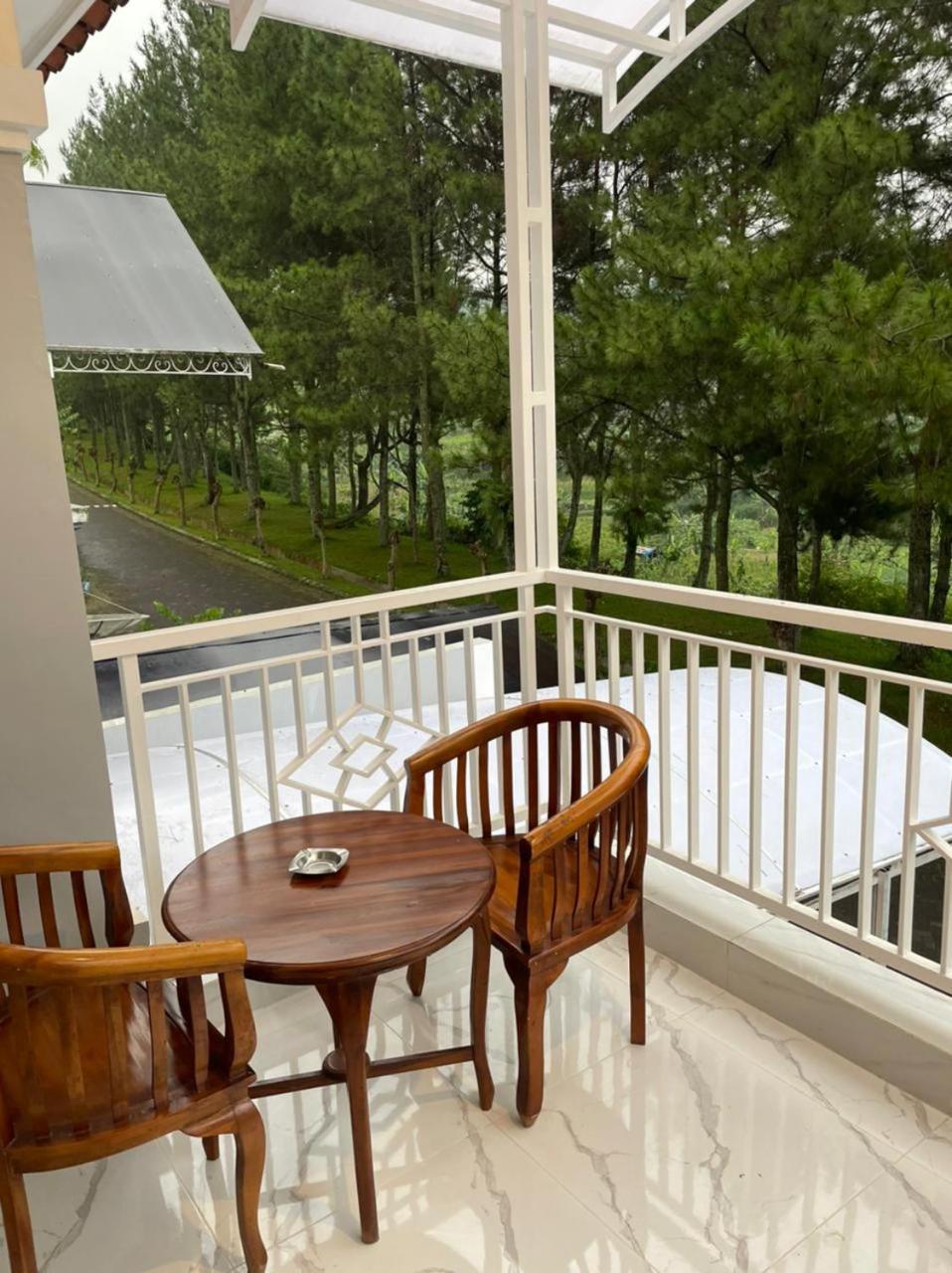Three-Bedroom Villa - Photo 12