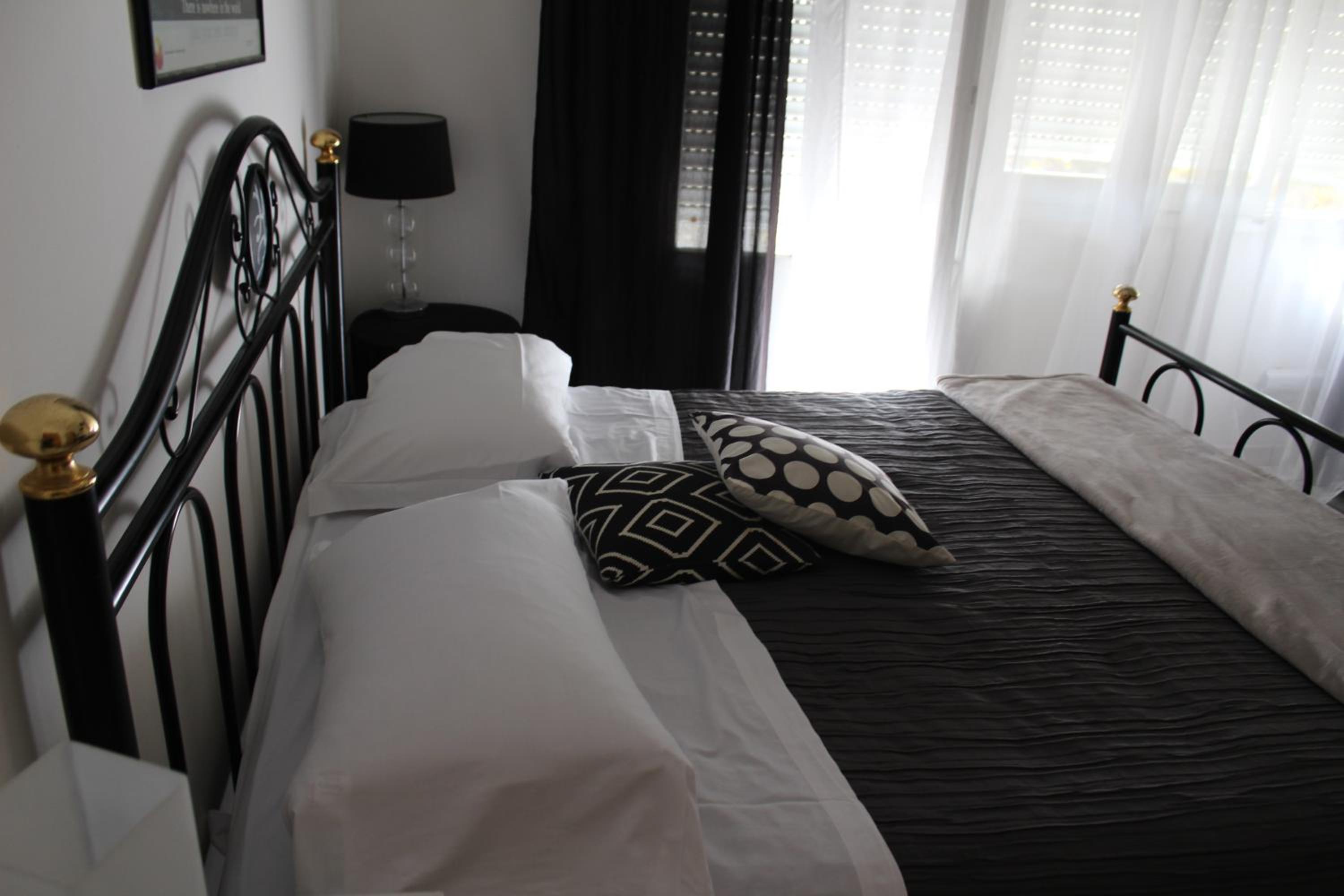 Double Room With Shared Toilet