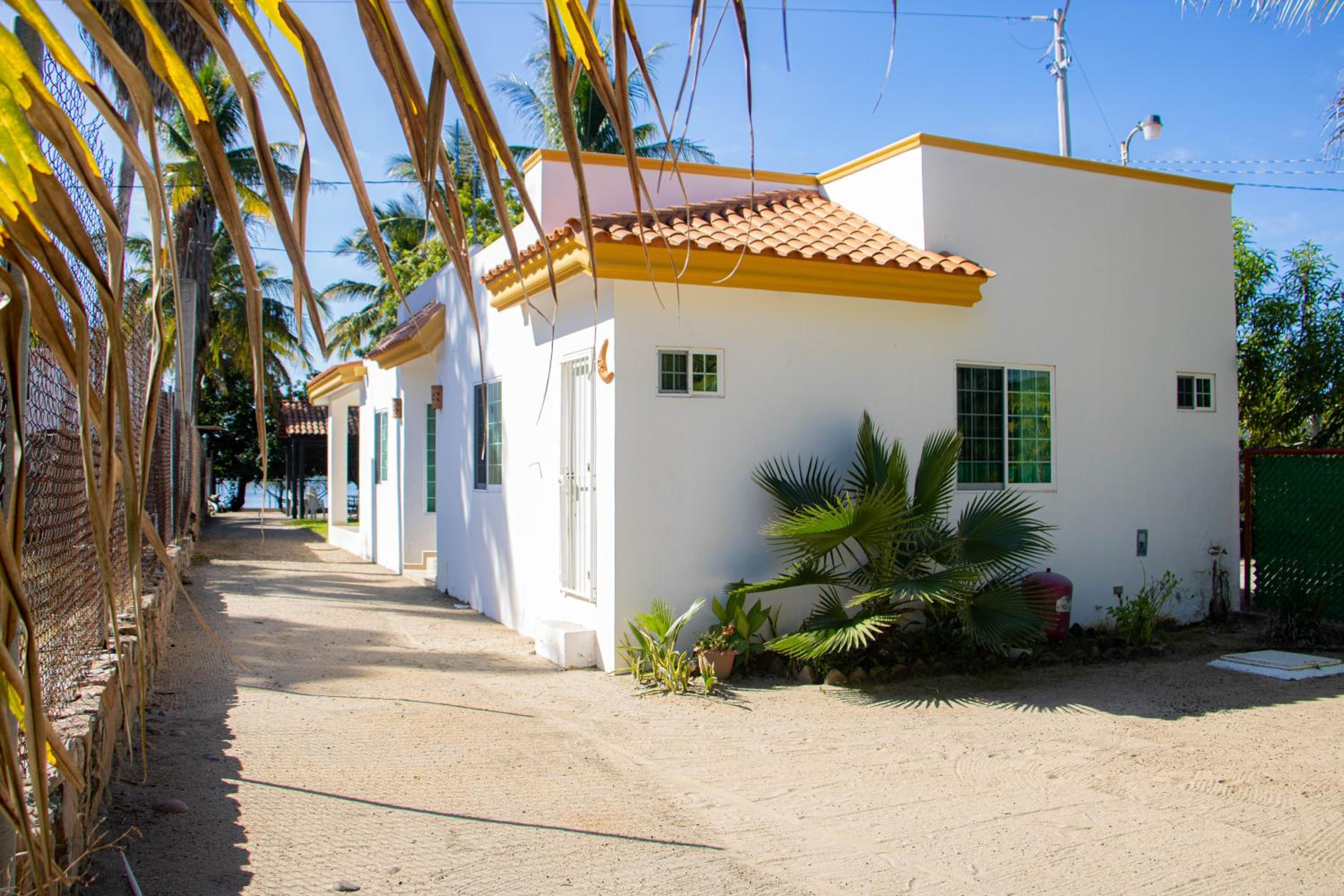 Three-Bedroom House - Photo 10
