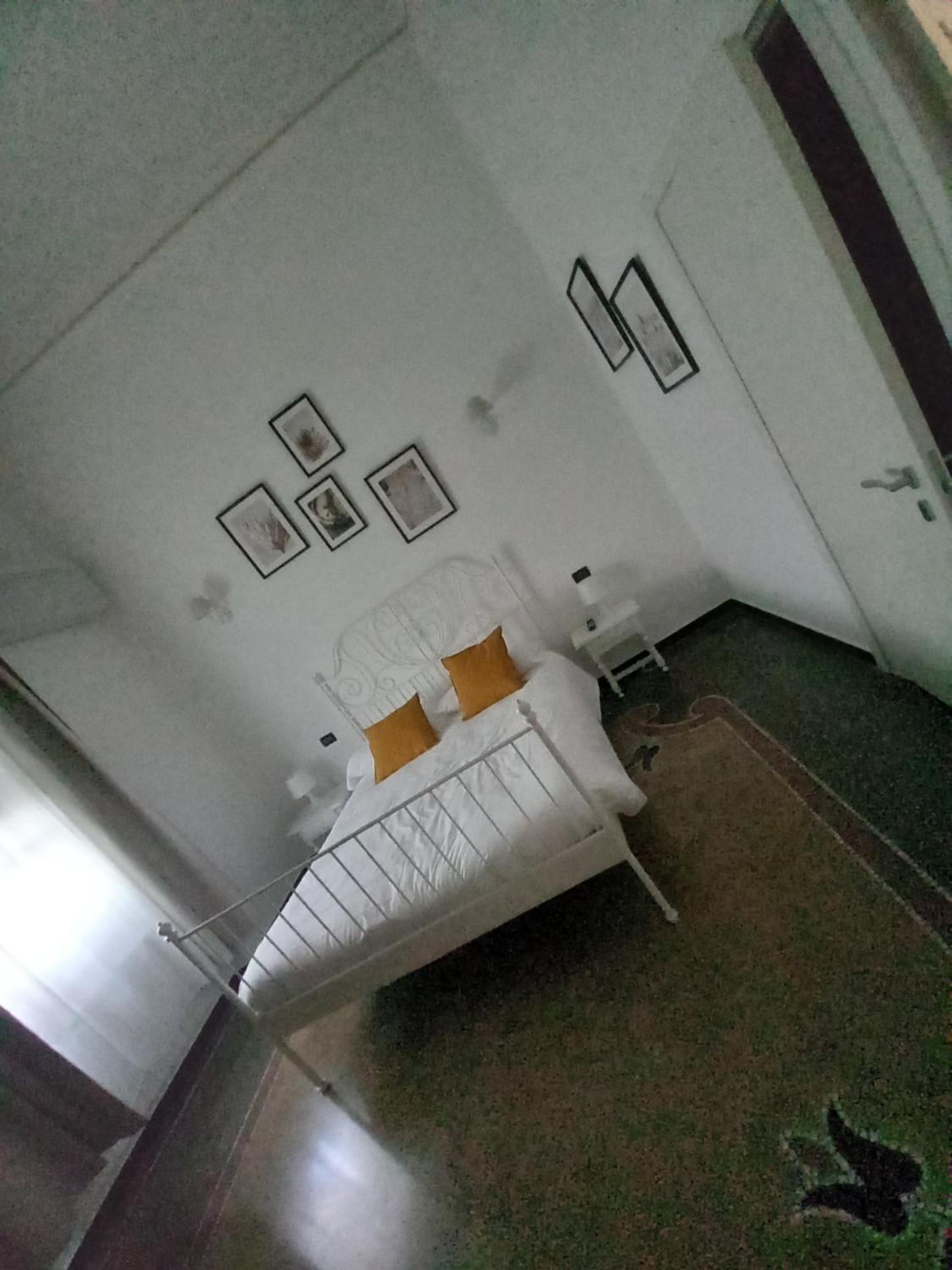 Deluxe Double Room (2 Adults + 1 Child)