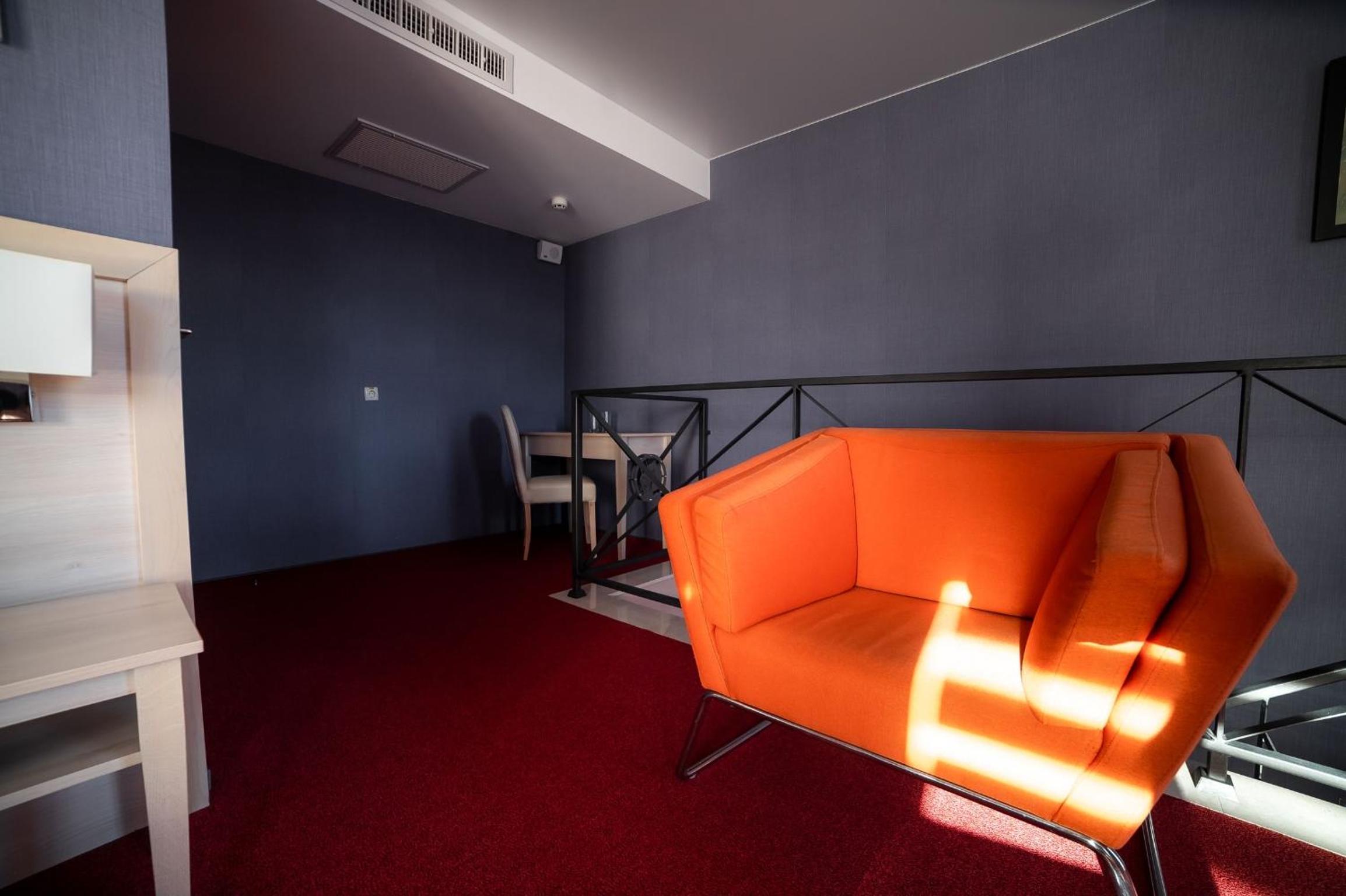 One-Bedroom King Suite with Sofa Bed