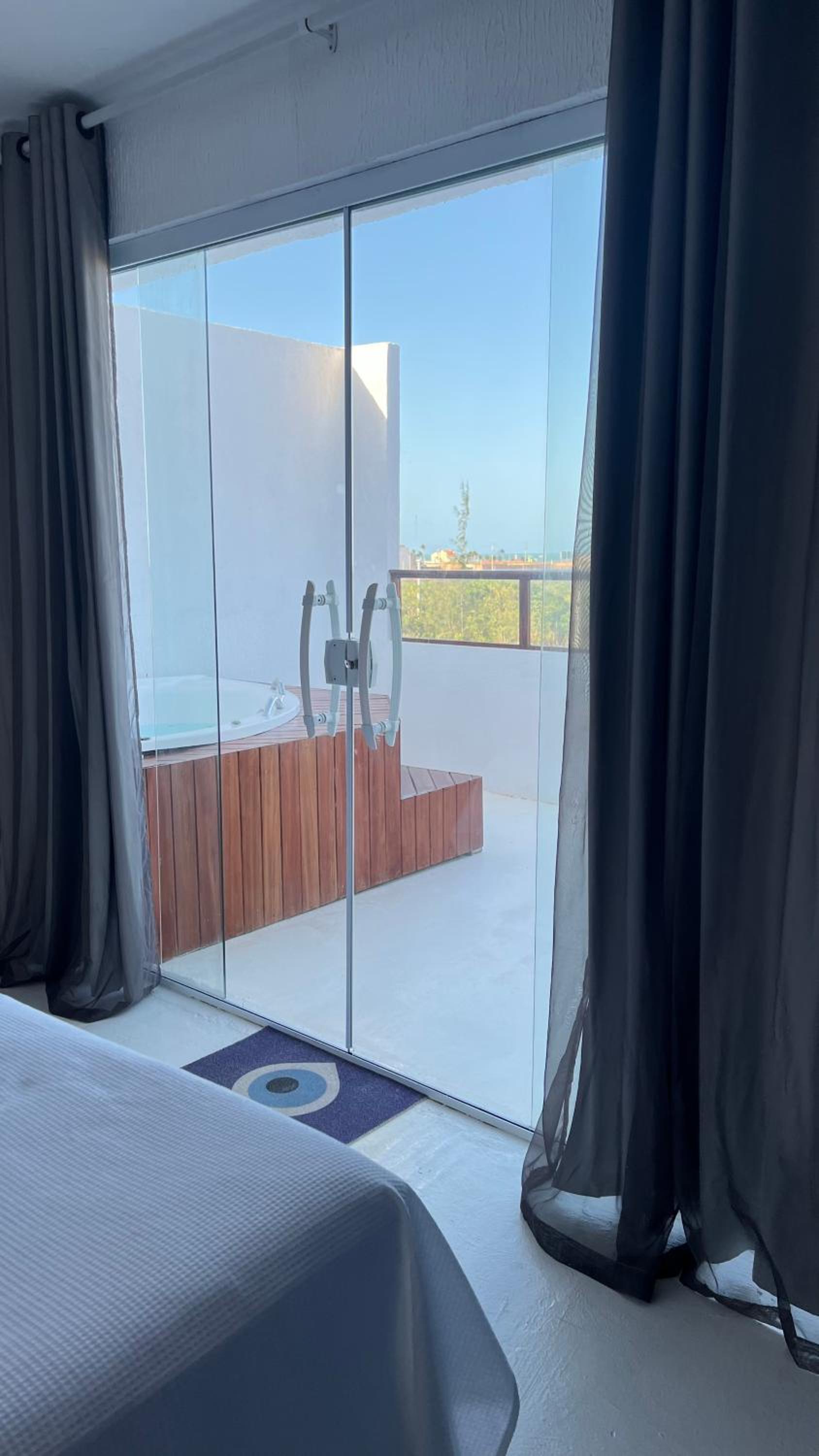 Deluxe Double Room with Bath - Photo 4