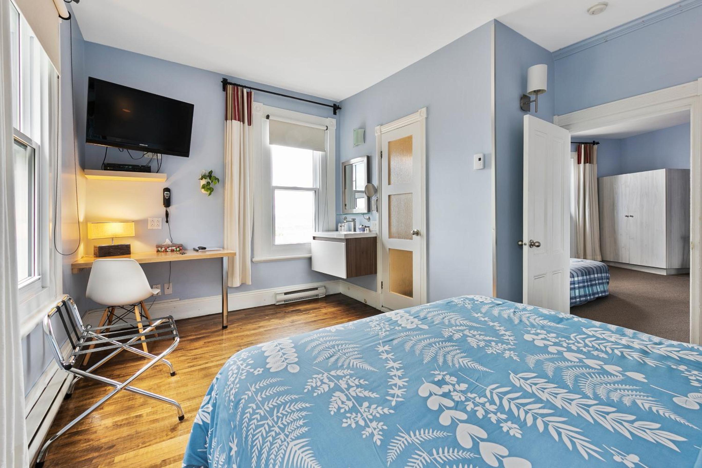 Superior Suite with Private Balcony