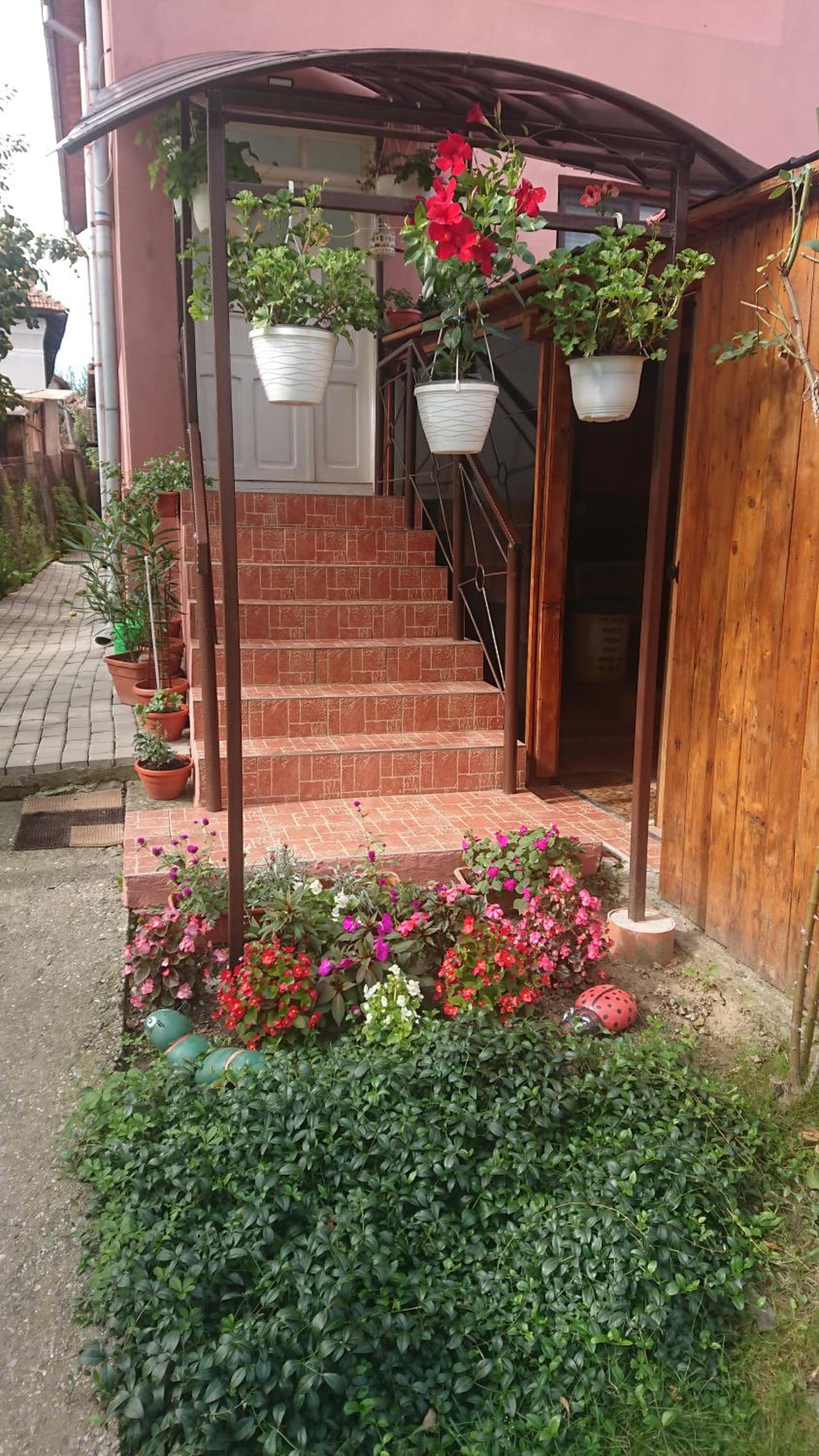 Double Room with Private Bathroom - Photo 7
