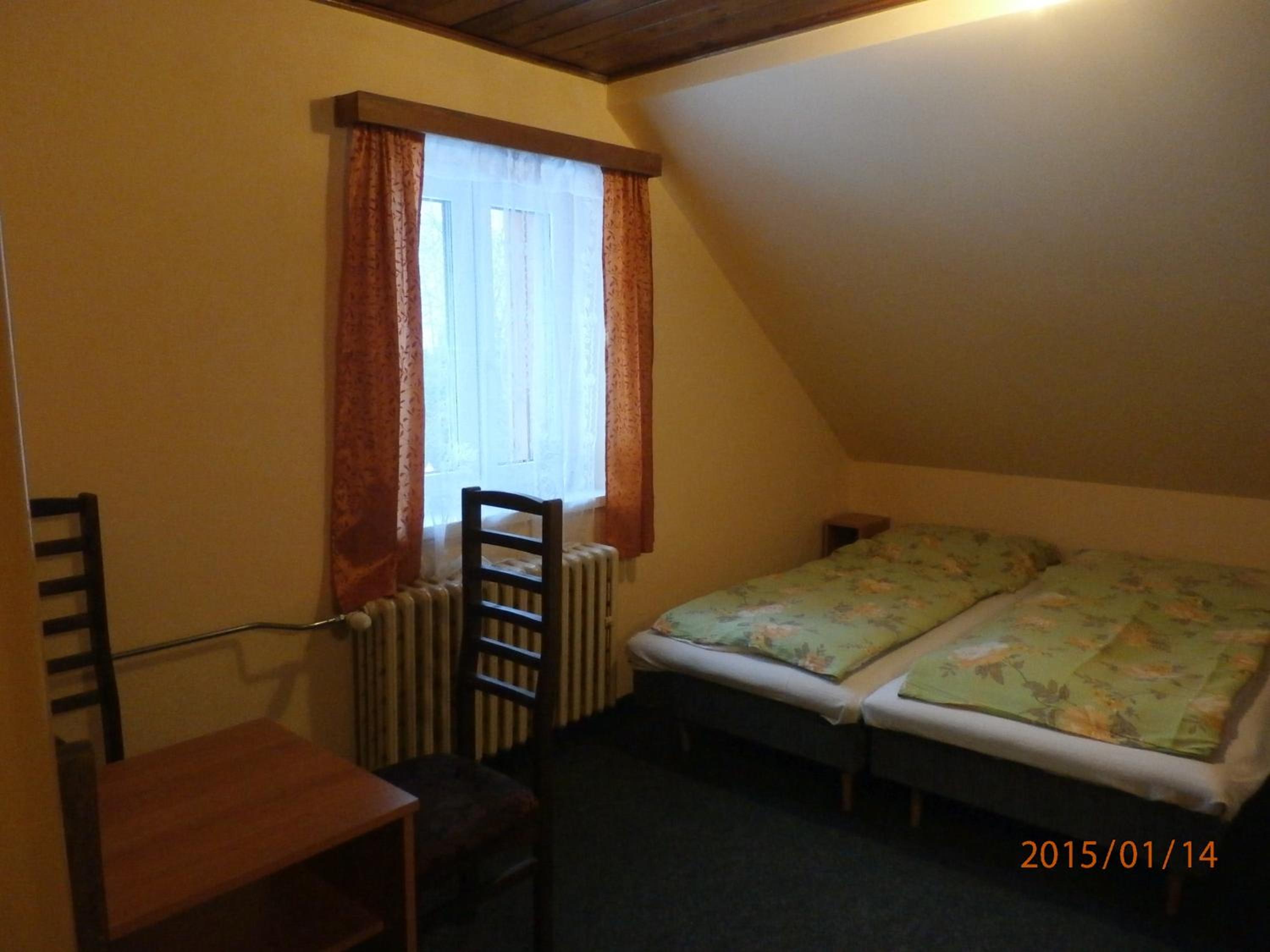 Double Room with Shared Bathroom photo 3