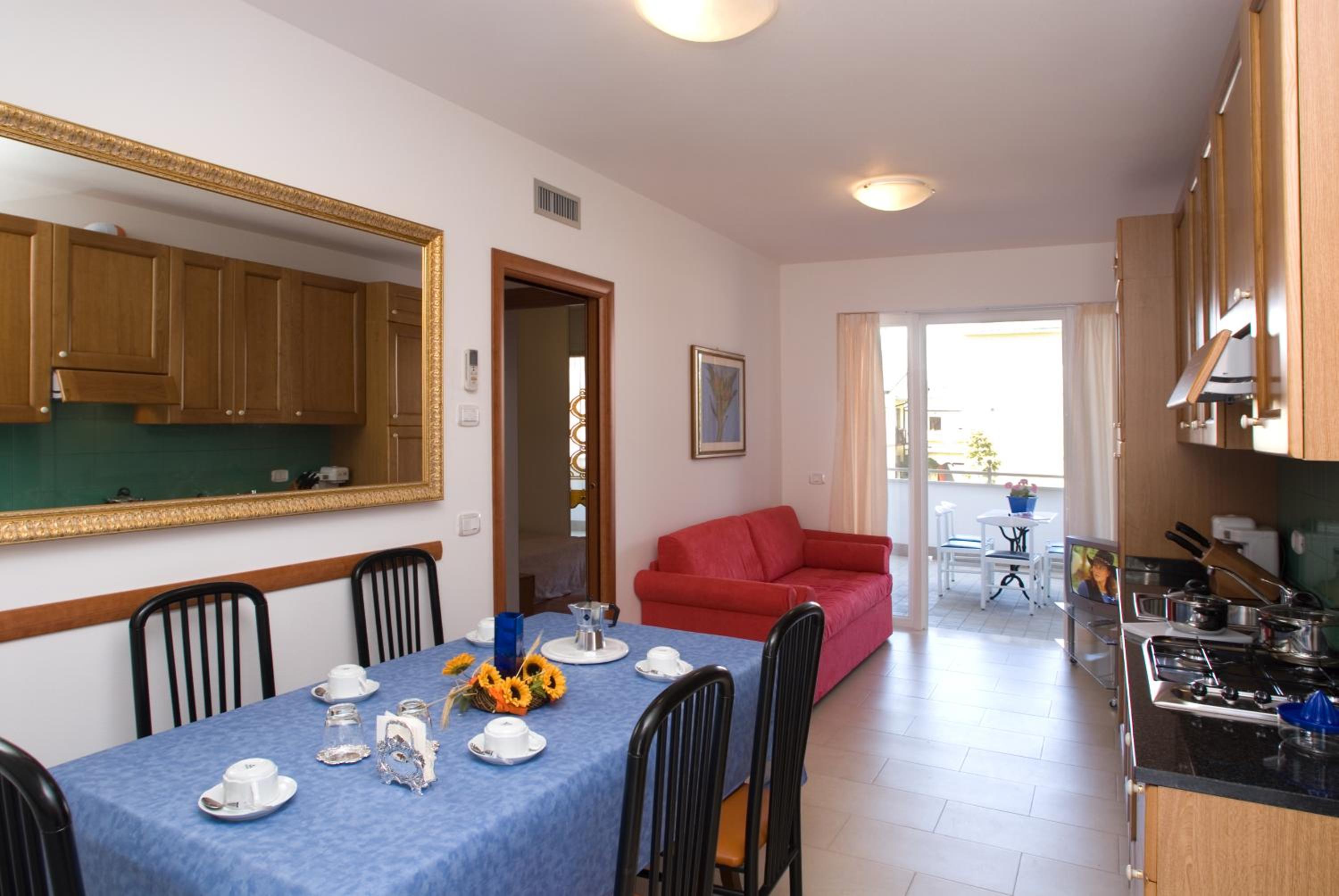 Two-Bedroom Apartment (5 Adults) photo 2