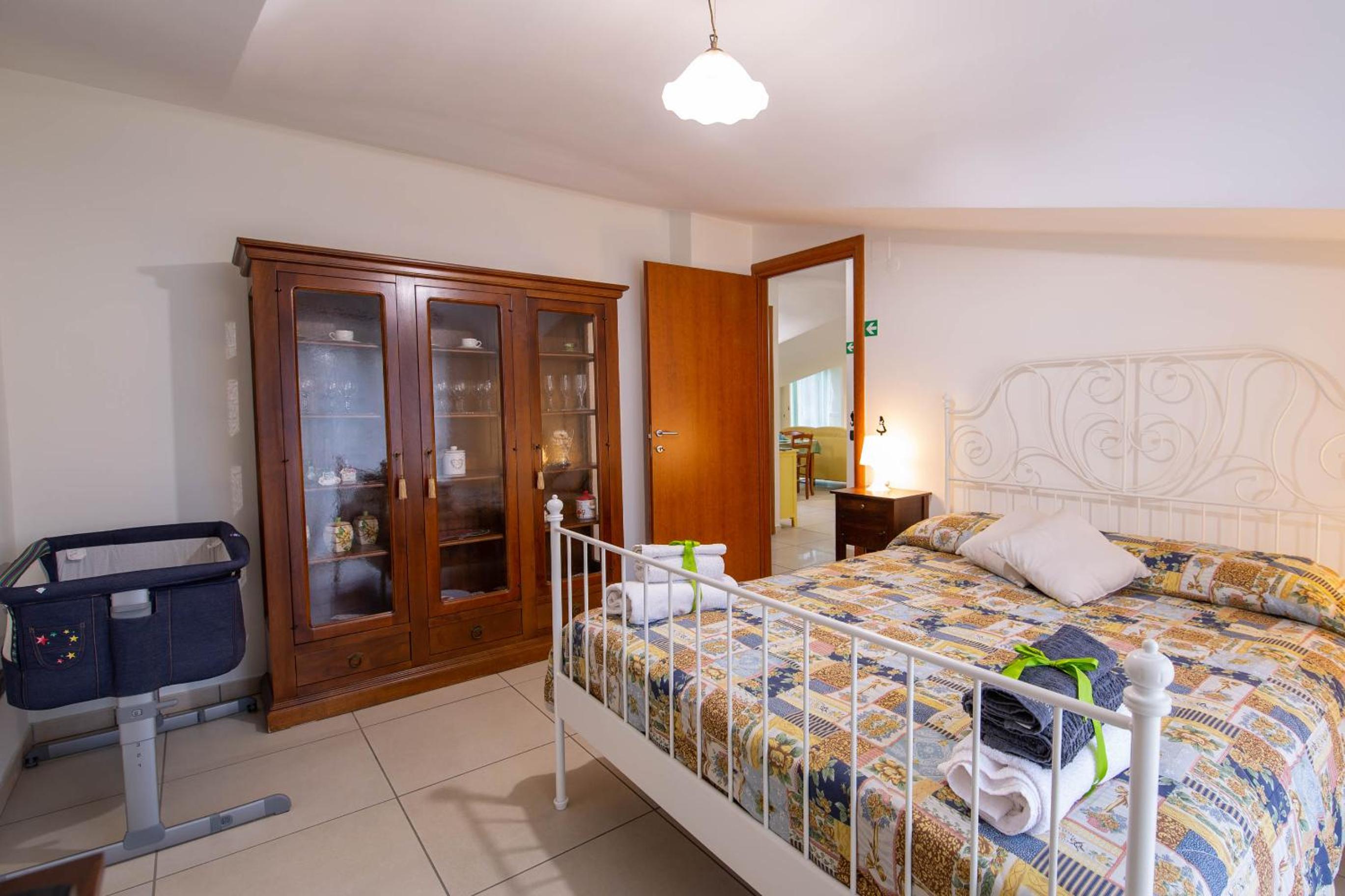 Double Room with Private External Bathroom photo 2