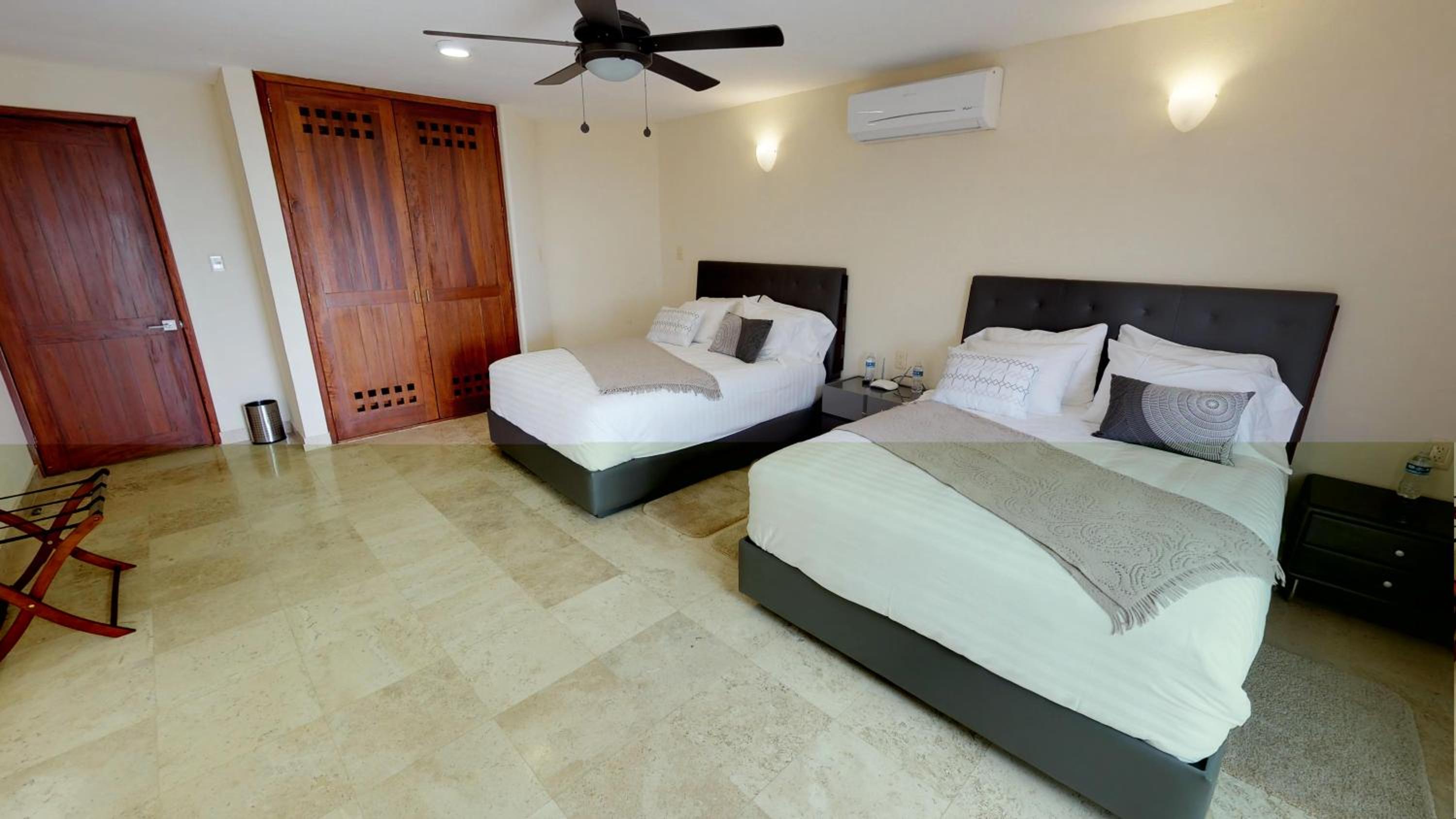Presidential Suite photo 1