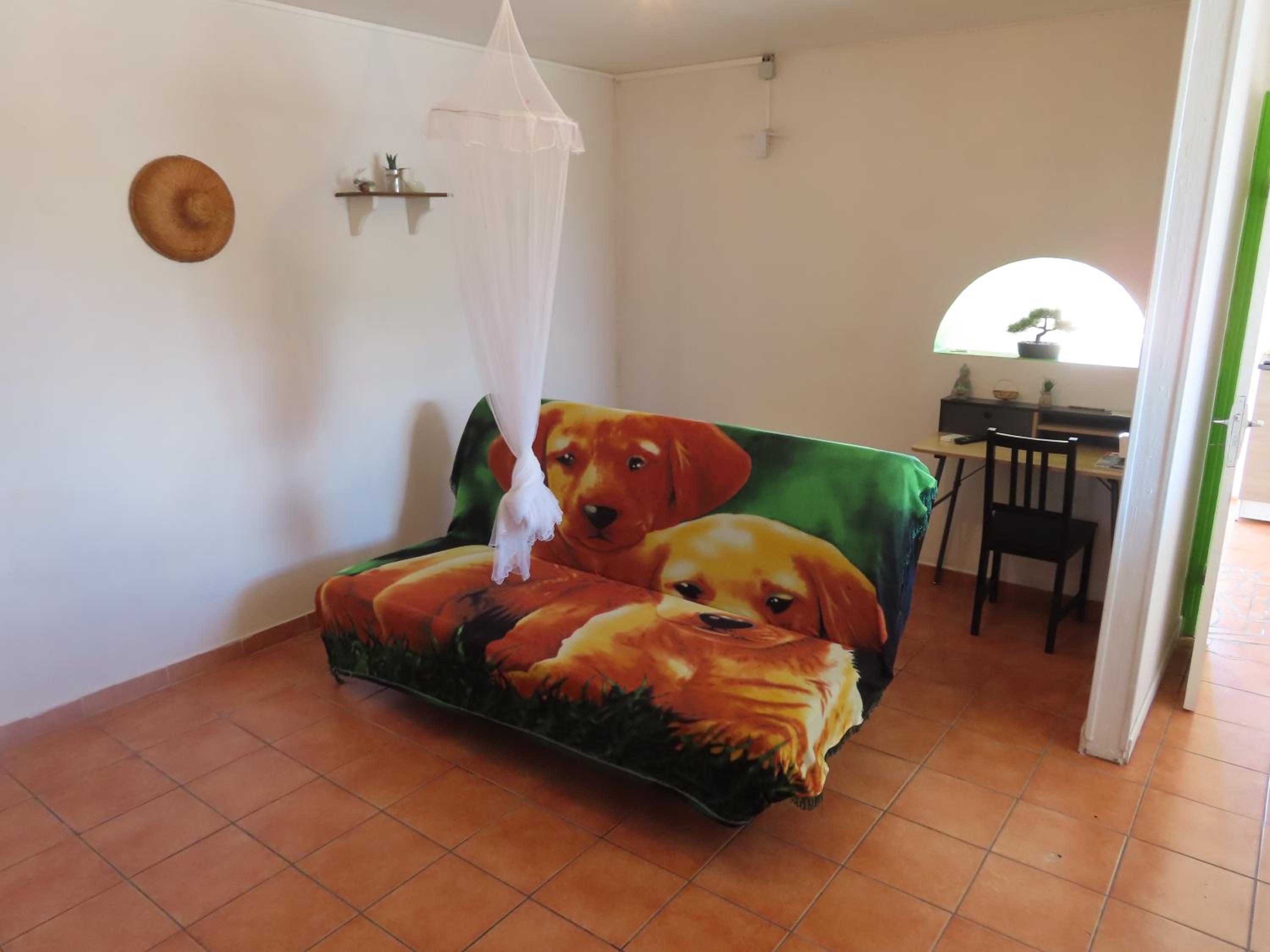One-Bedroom Apartment - Photo 11