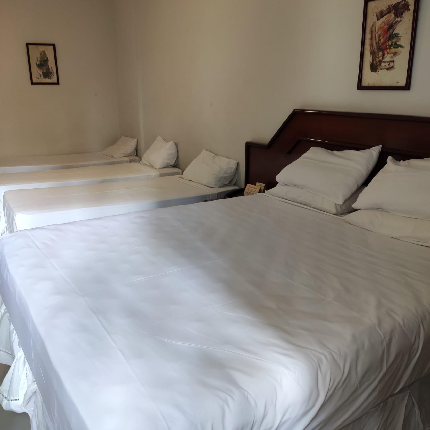 Quadruple Room with Bath