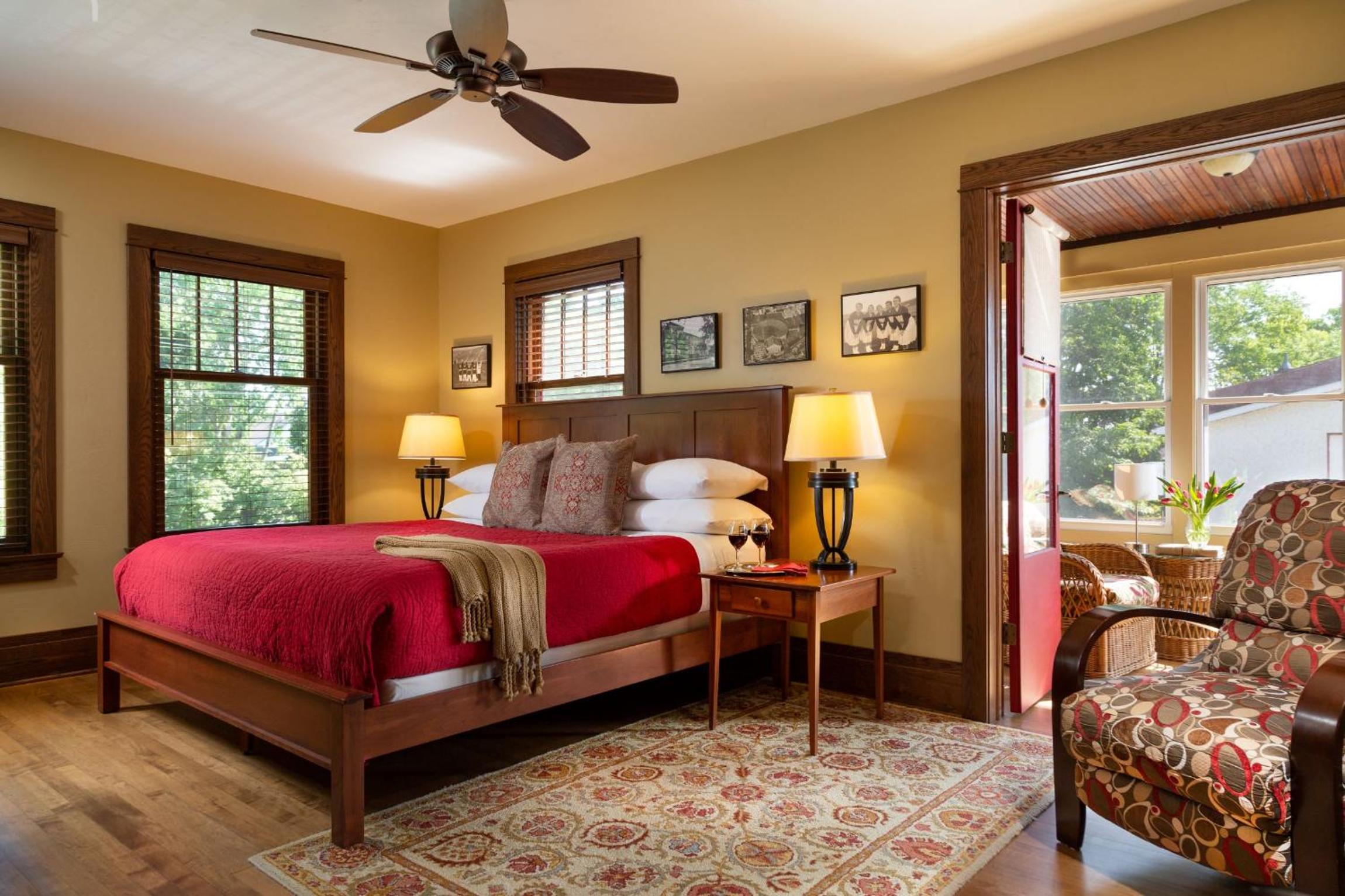 Superior King Suite