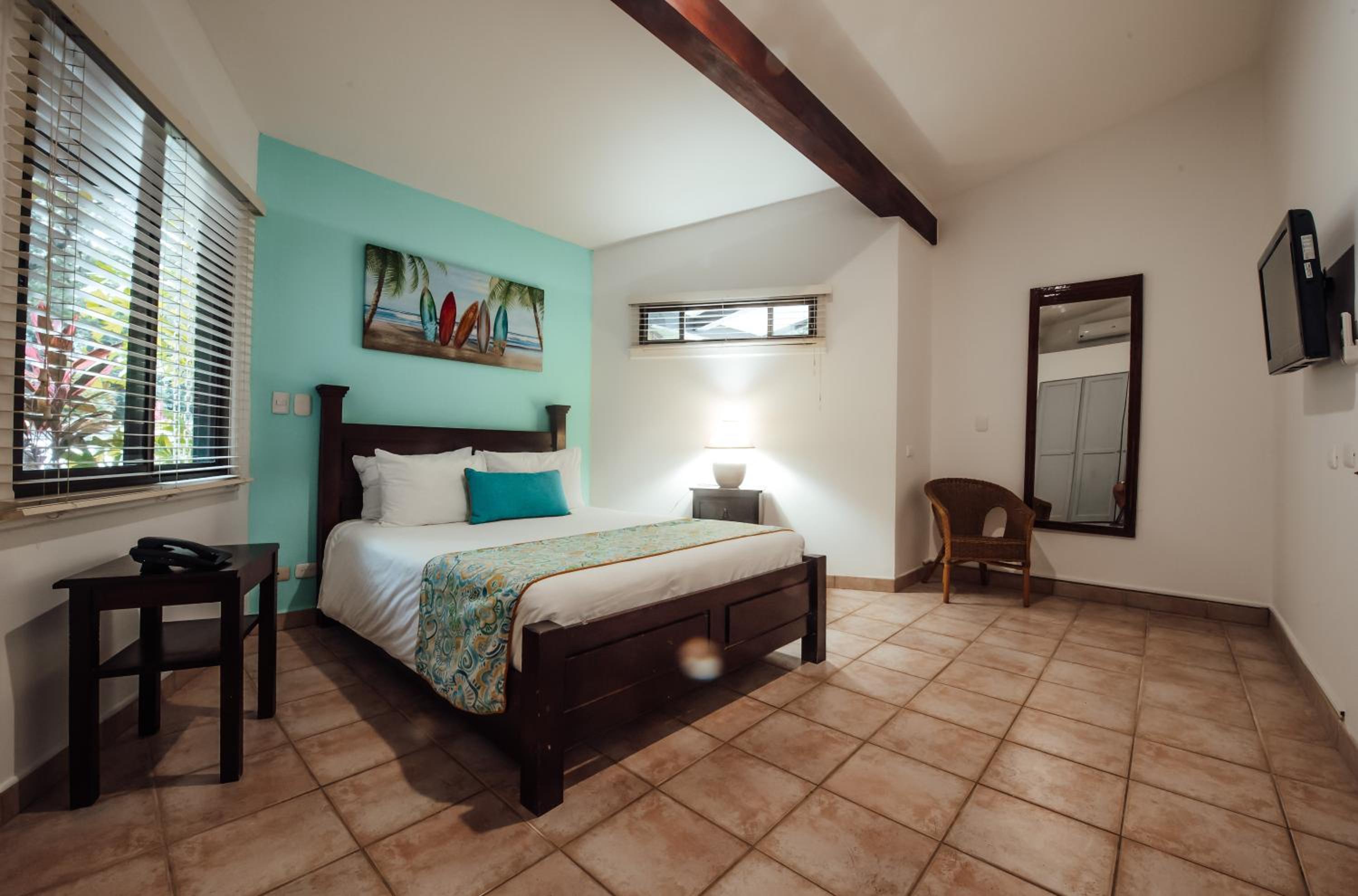 Suite - Photo 6