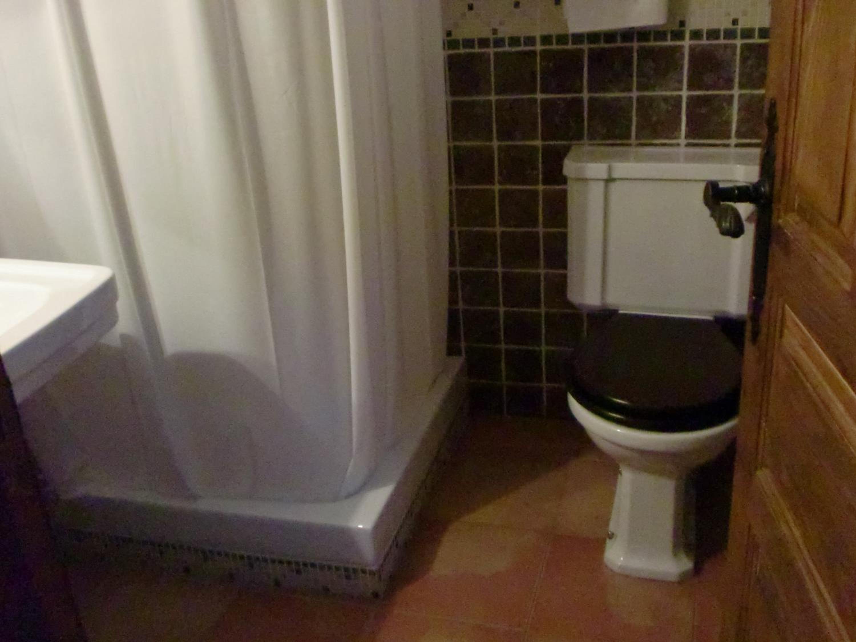 Budget Double Room - without view photo 2