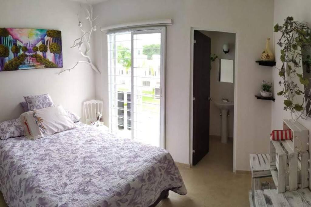 Three-Bedroom House photo 1