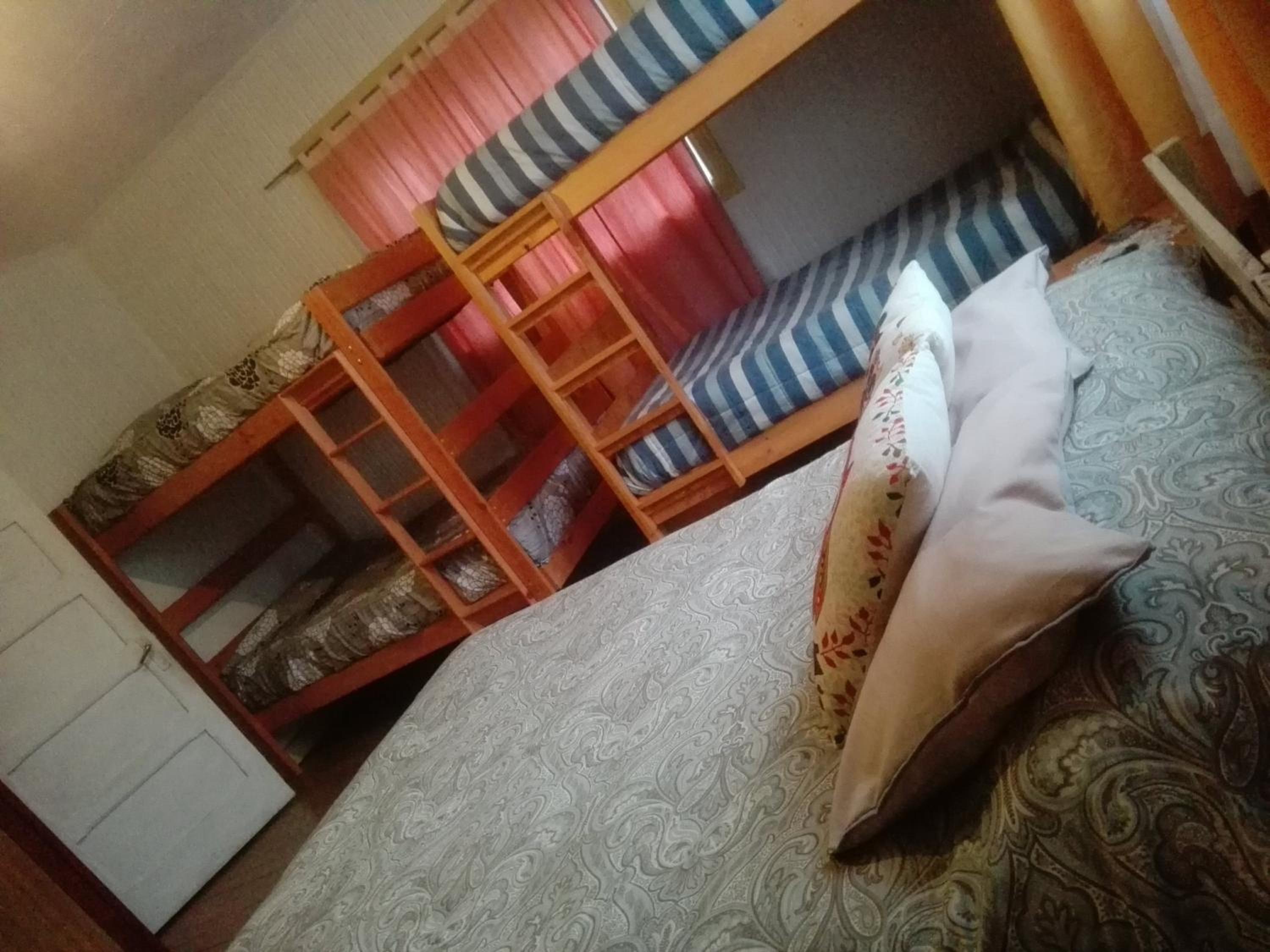 6-Bed Mixed Dormitory Room photo 1