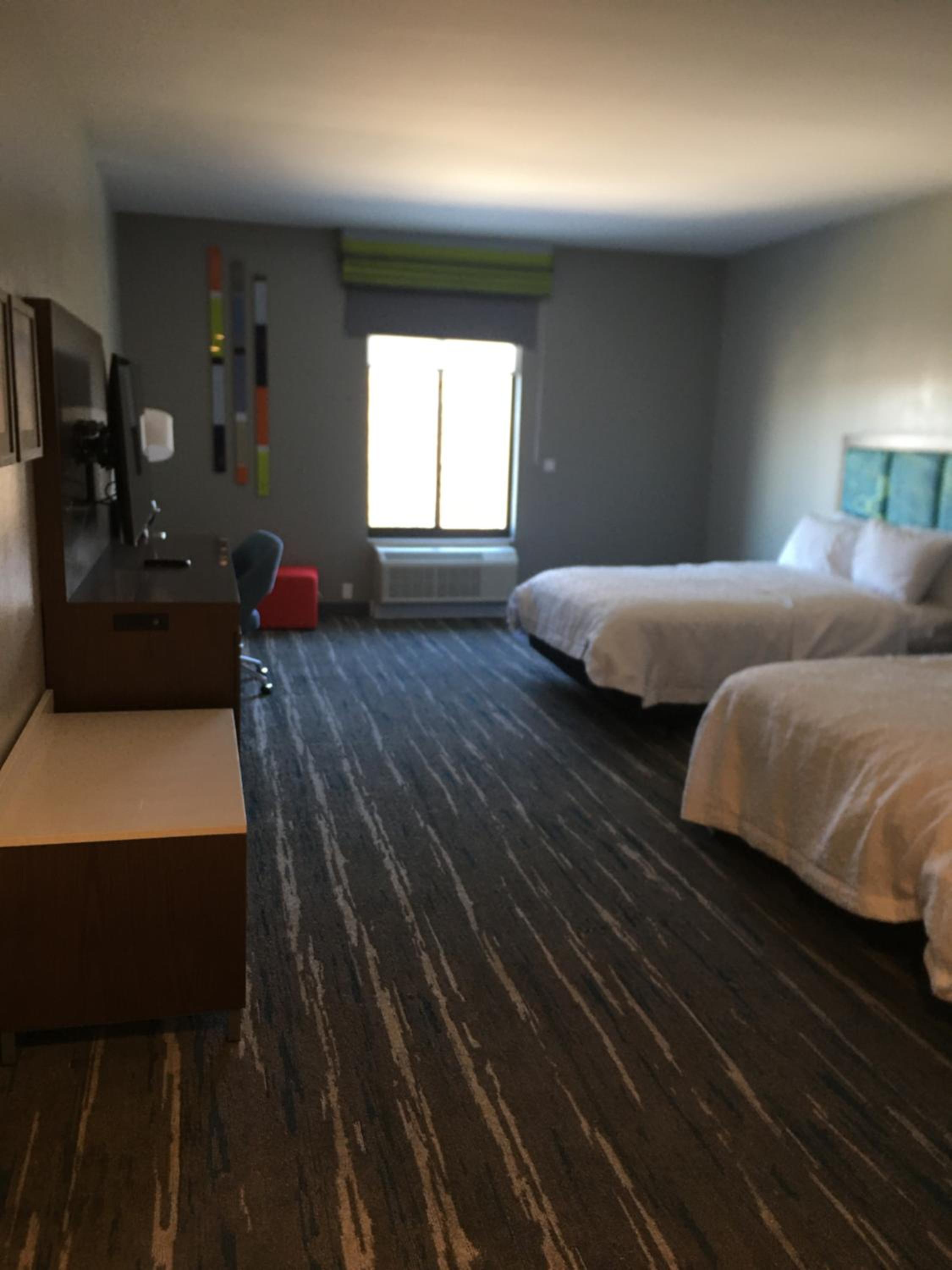 Queen Room with Two Queen Beds - Mobility and Hearing Access/Non-Smoking - Photo 3