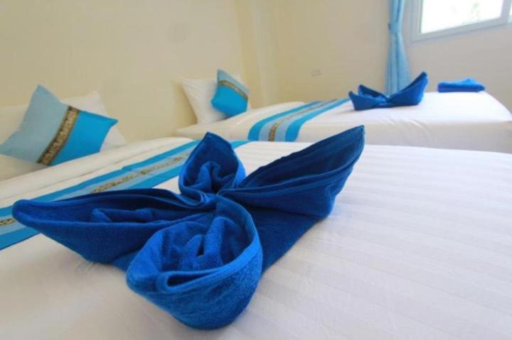 Single Bed in Mixed Dormitory Room photo 1