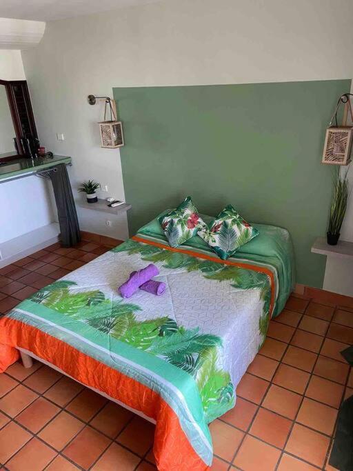 One-Bedroom Apartment - Photo 12