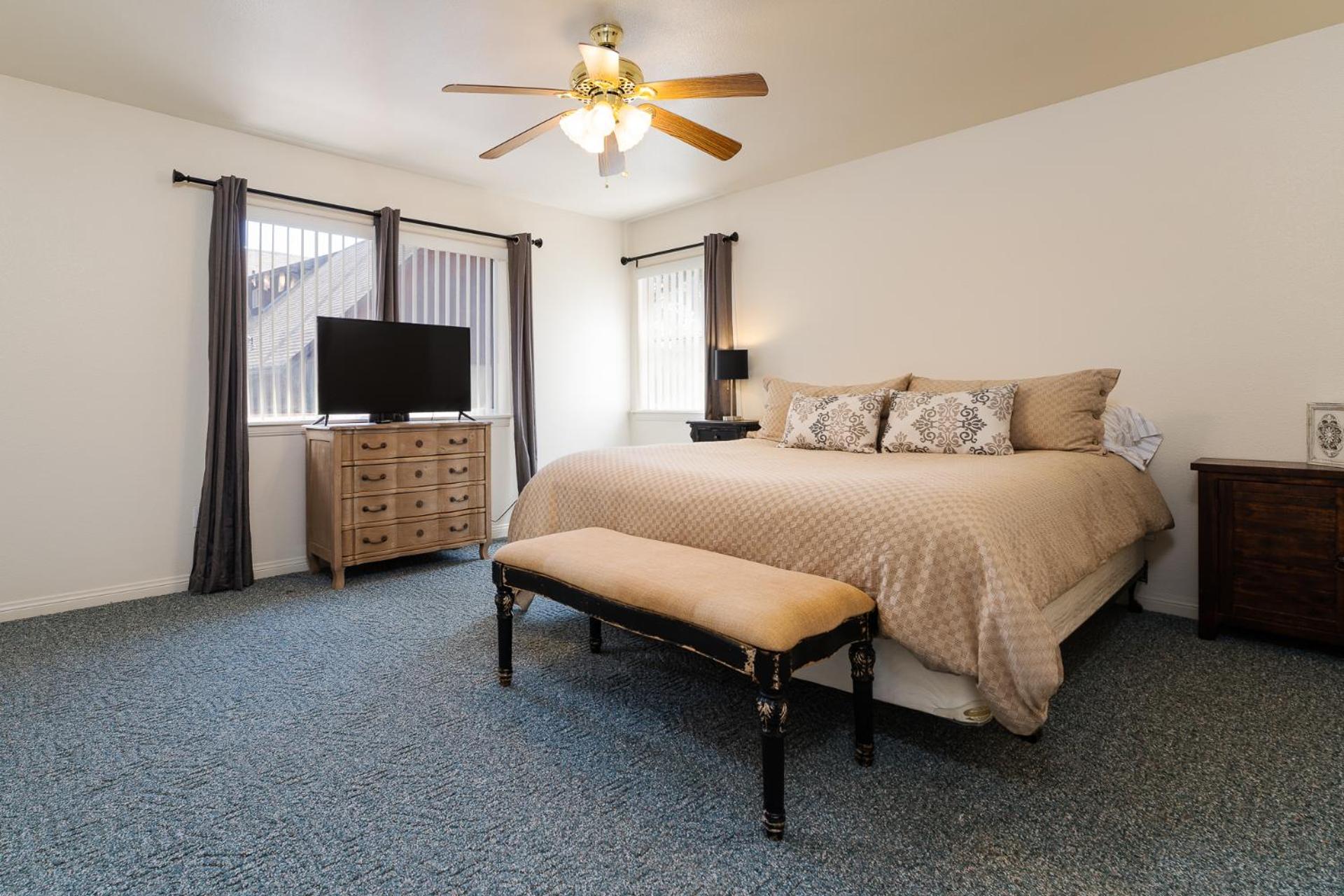 Three-Bedroom House photo 1