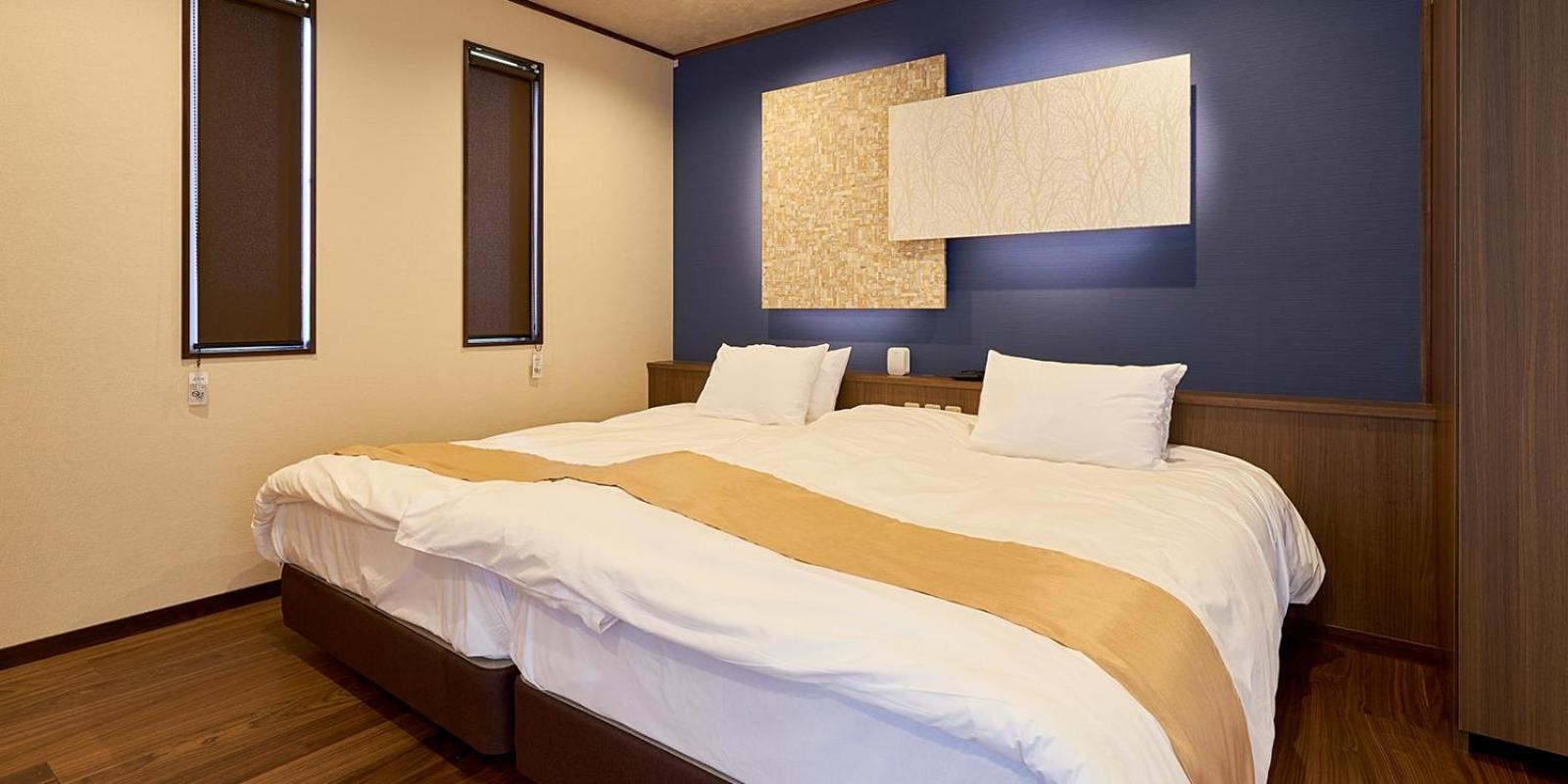 Executive Suite - Photo 1