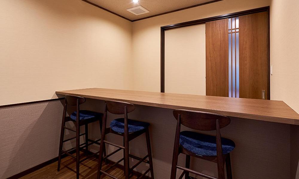 Executive Suite - Photo 5
